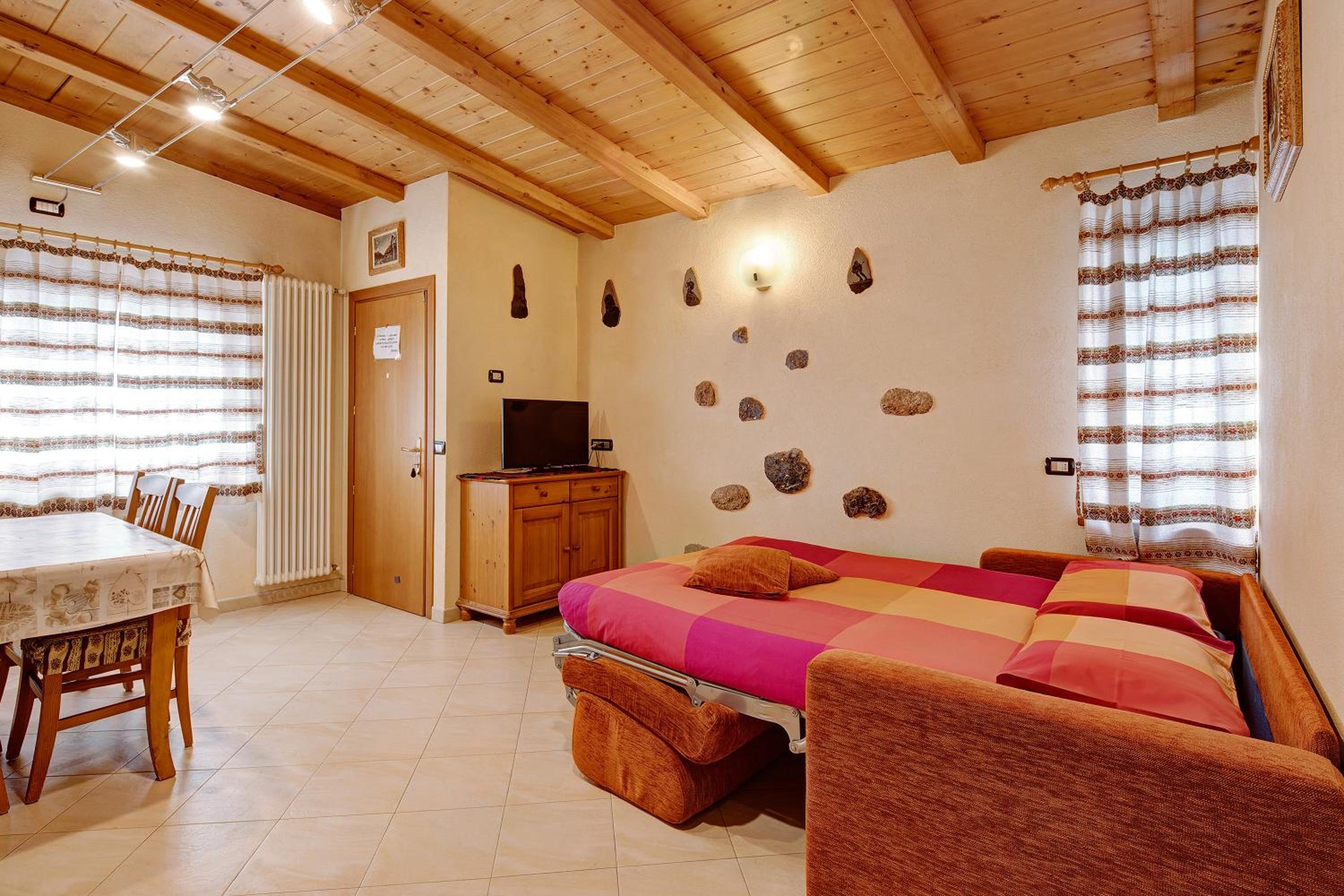 Baita Nicoletta Sun view 3
