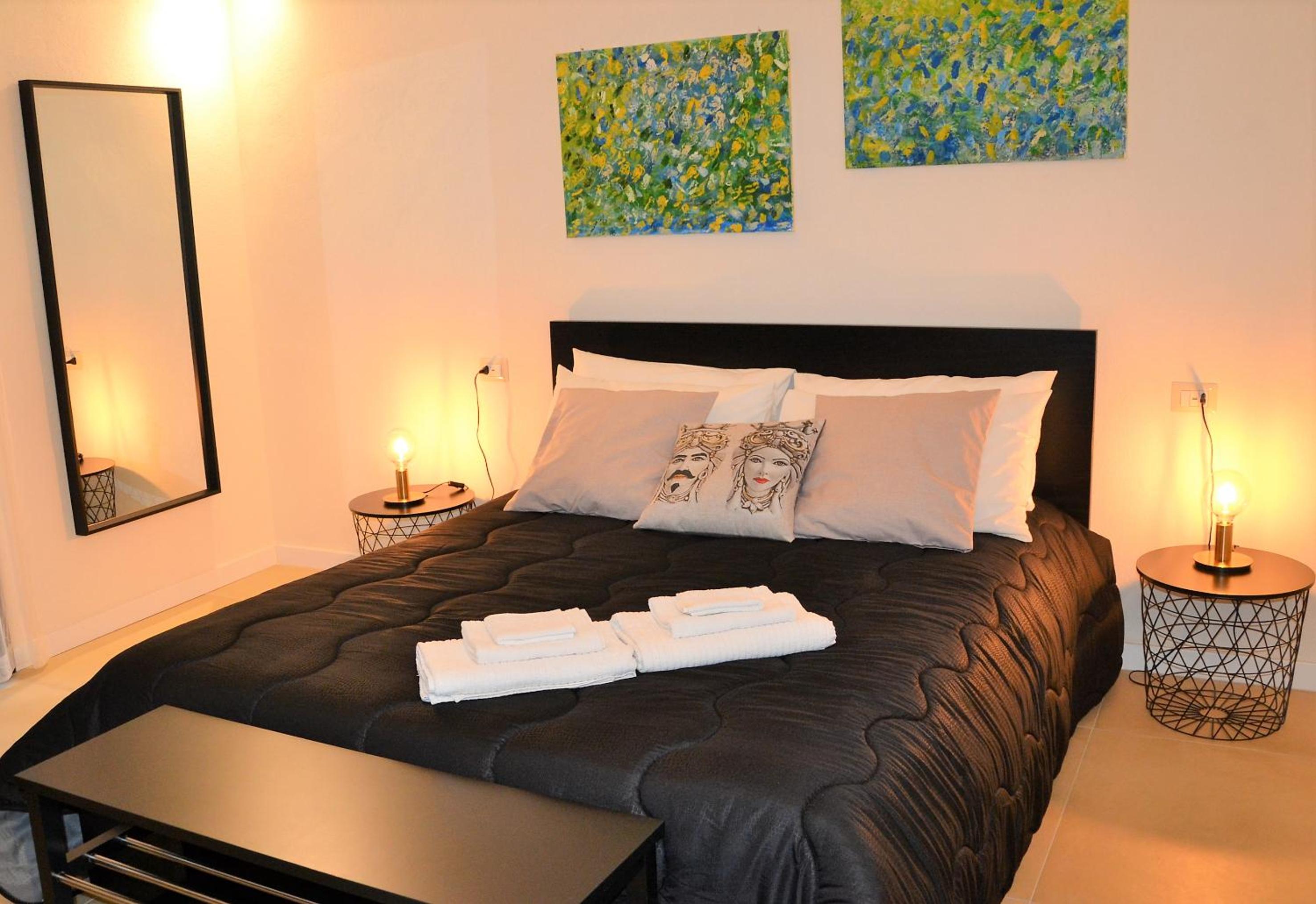Suite Caronda view 2