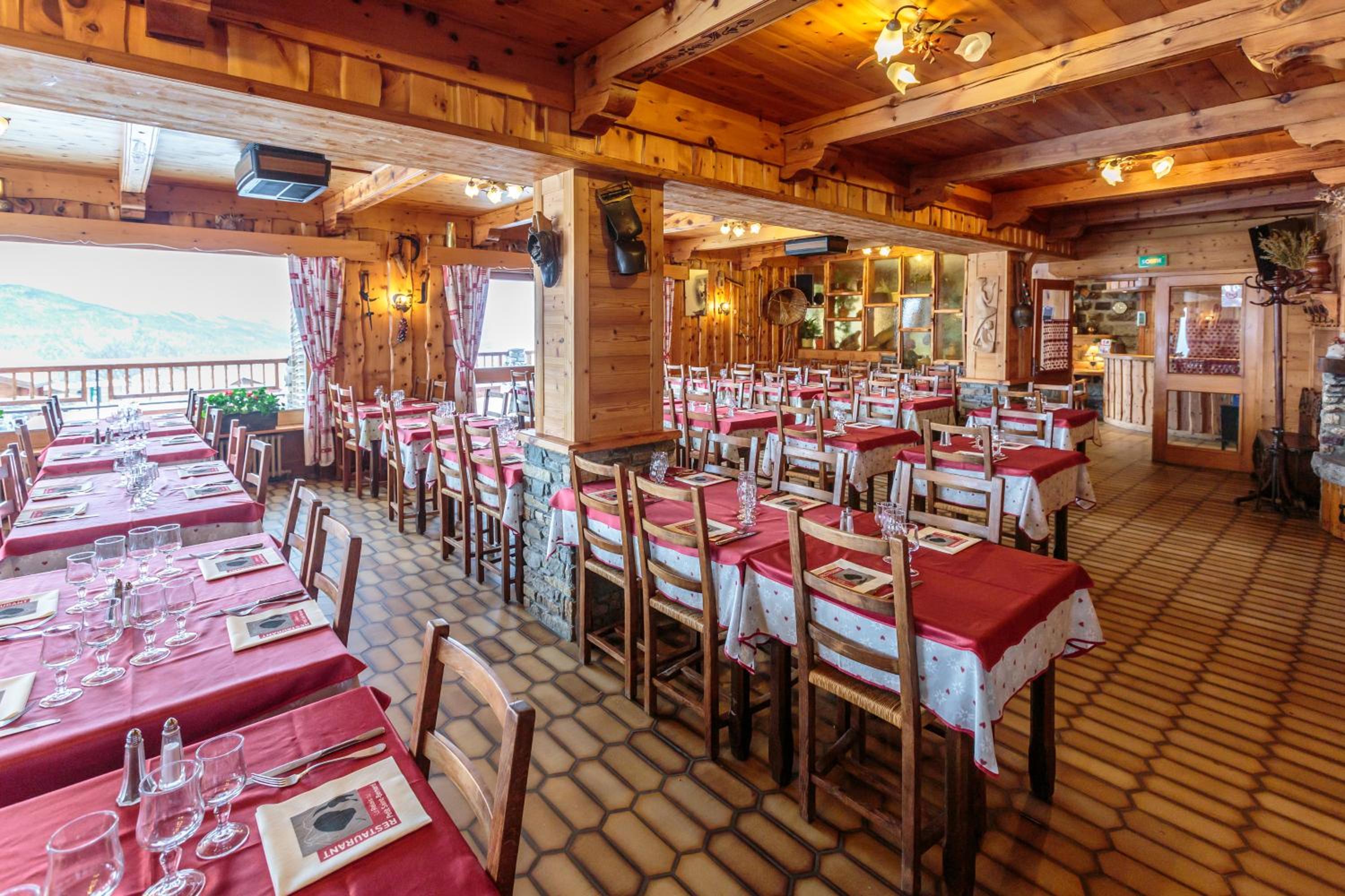 restaurant