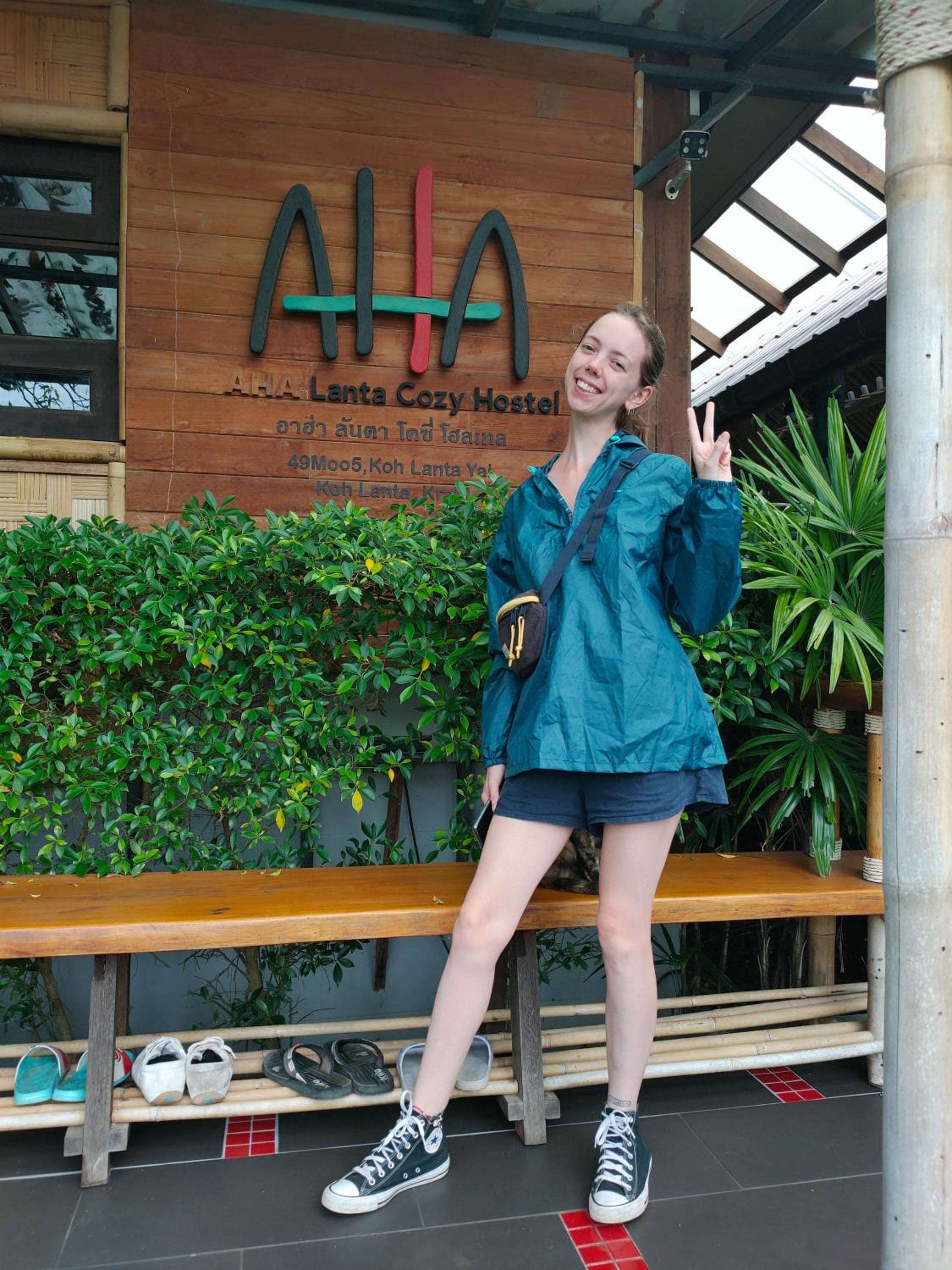 Aha Lanta Cozy Hostel