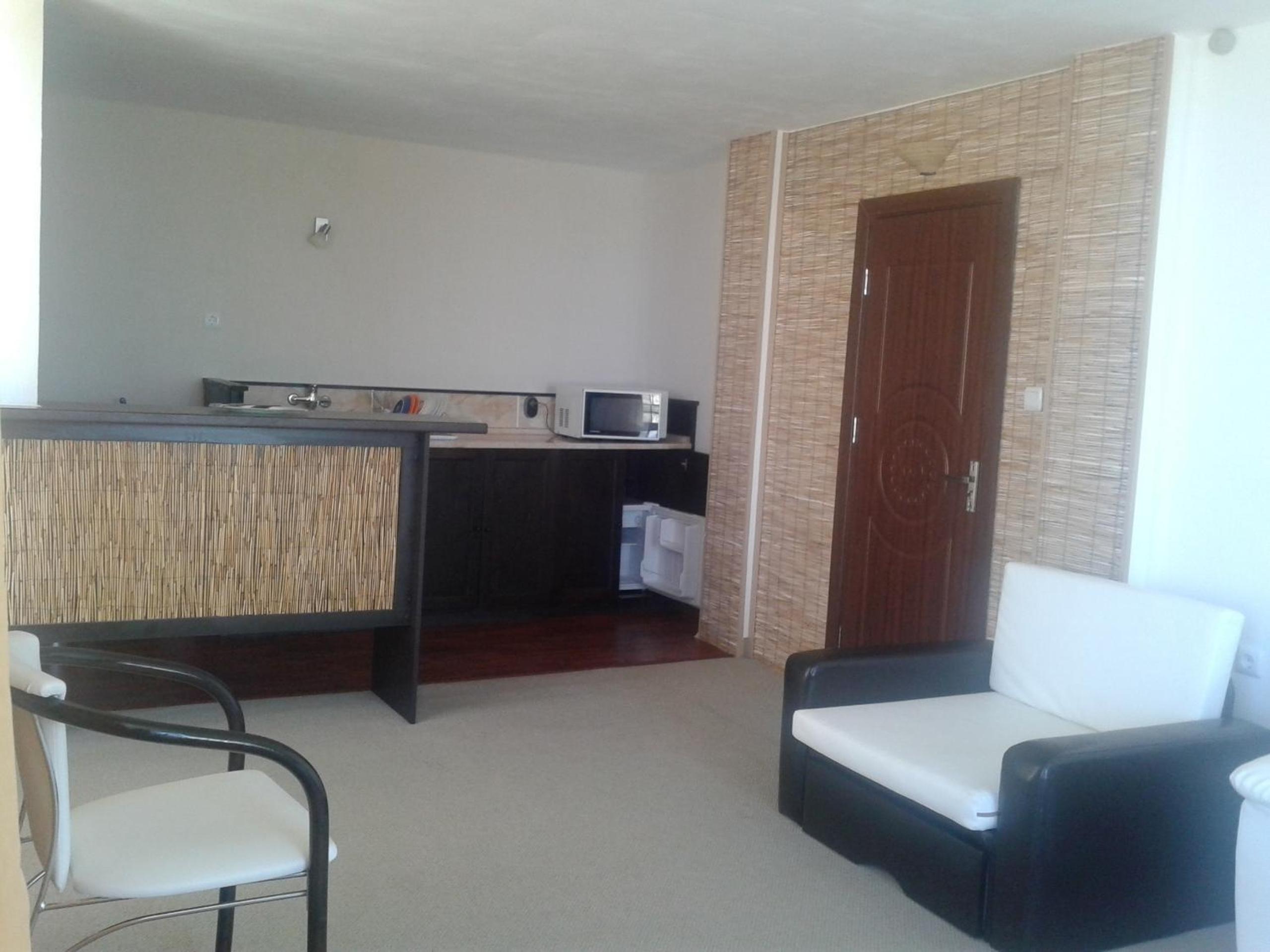 Guest House Compass