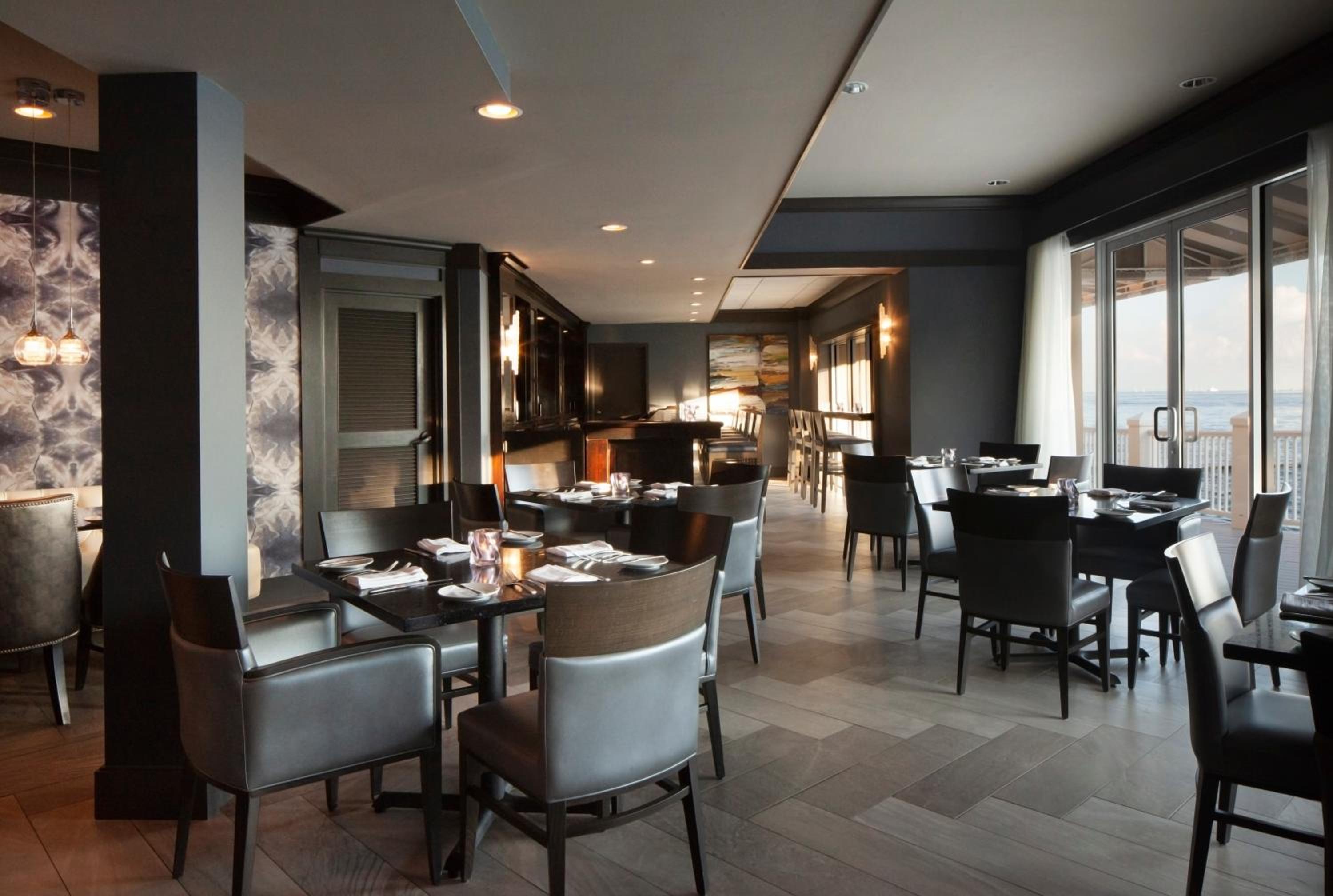 Pier House Resort & Spa