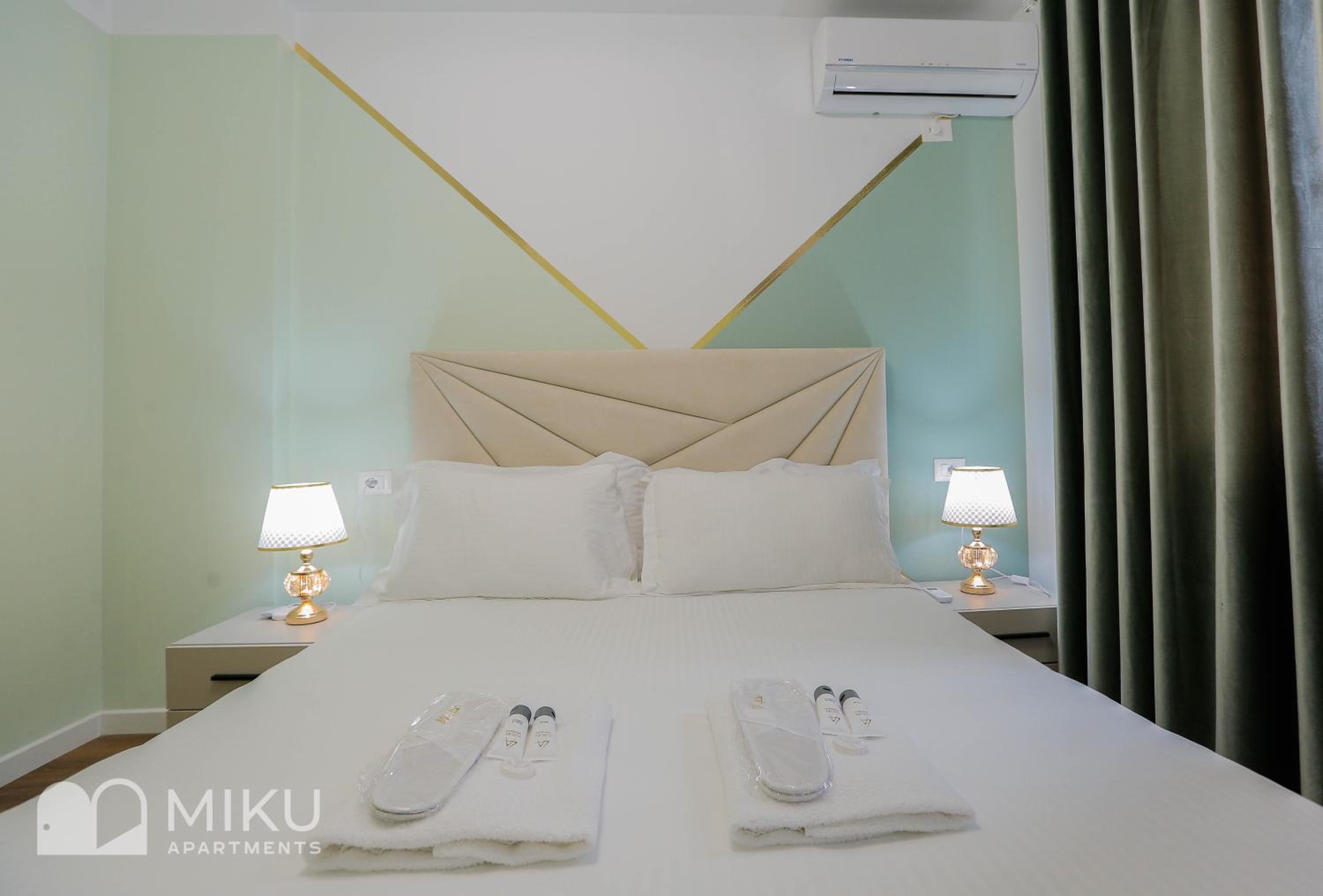 Miku Apartment - LUX 2Bd Apartment At City Center