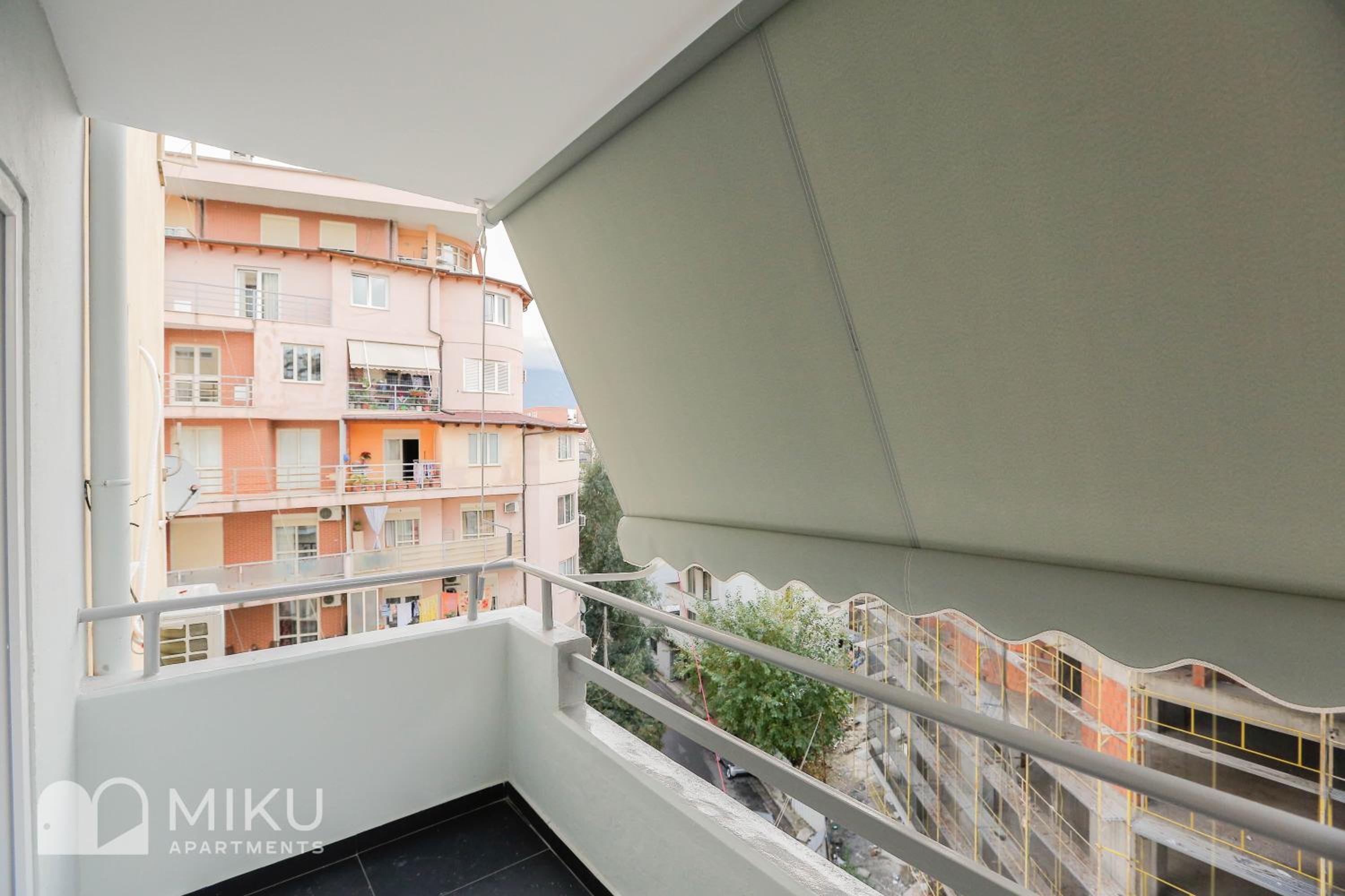 Miku Apartment - LUX 2Bd Apartment At City Center