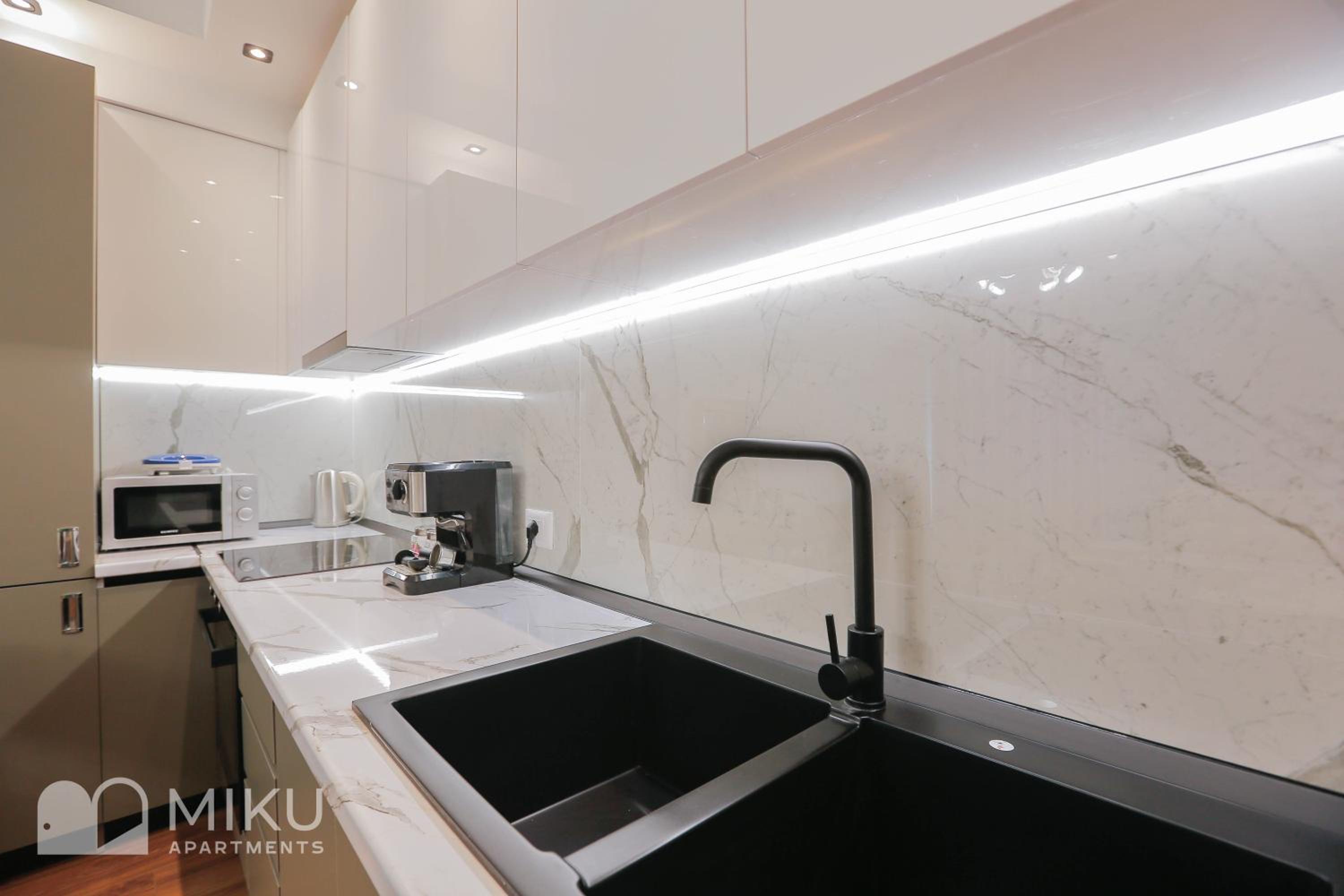 Miku Apartment - LUX 2Bd Apartment At City Center