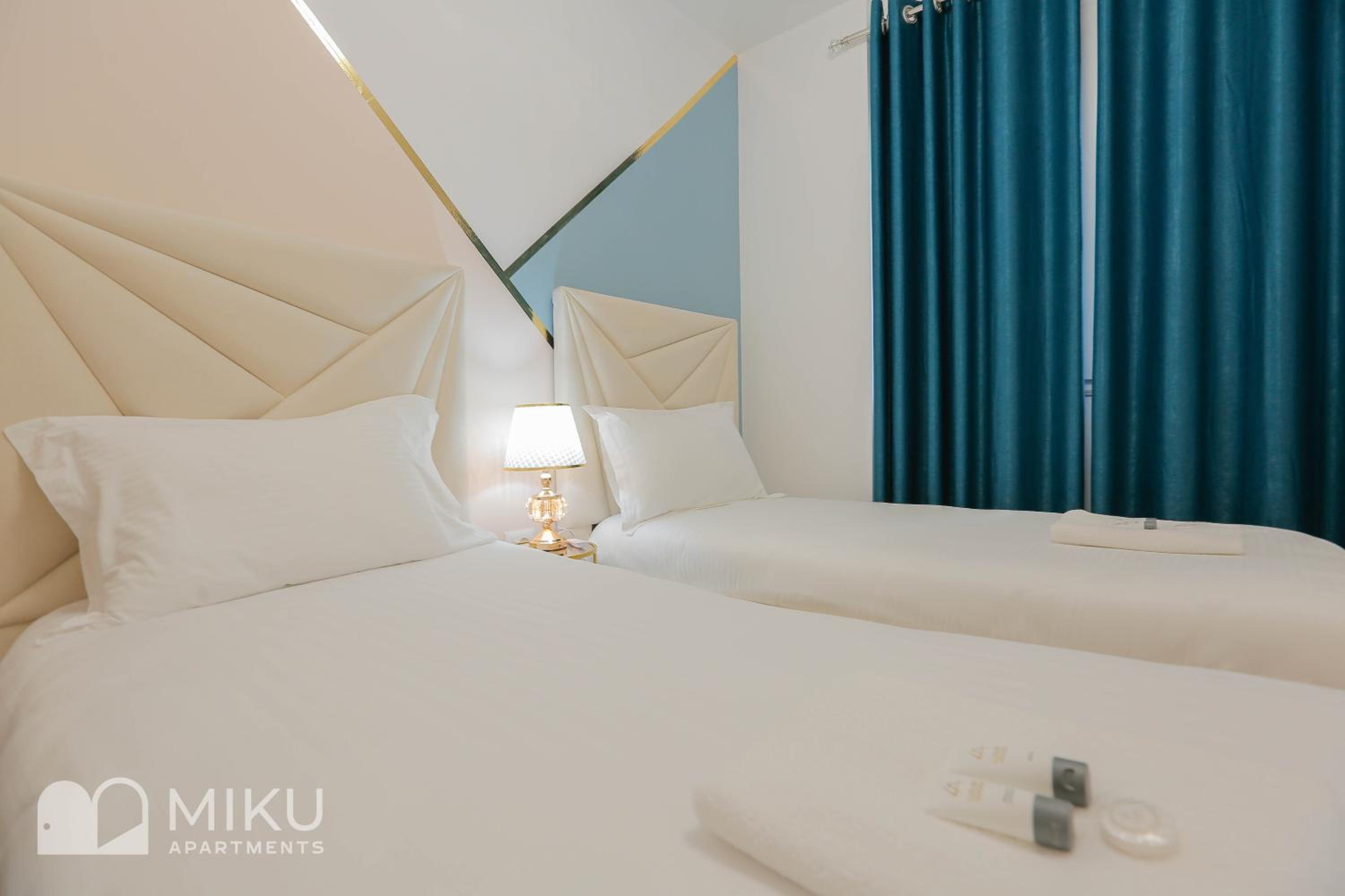 Miku Apartment - LUX 2Bd Apartment At City Center