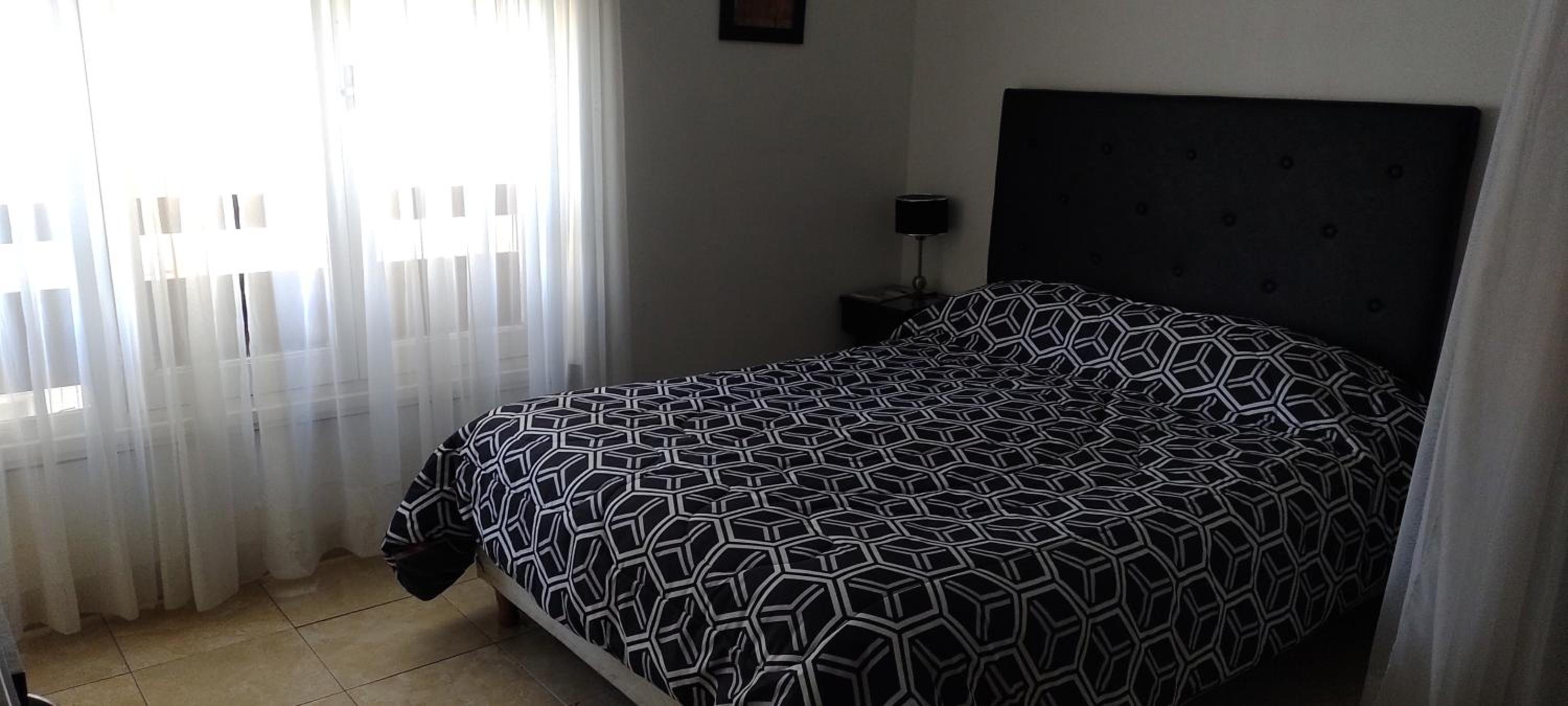 DEPARTAMENTO EN PLAZA COLON, 200 MTS DE LA PLAYA