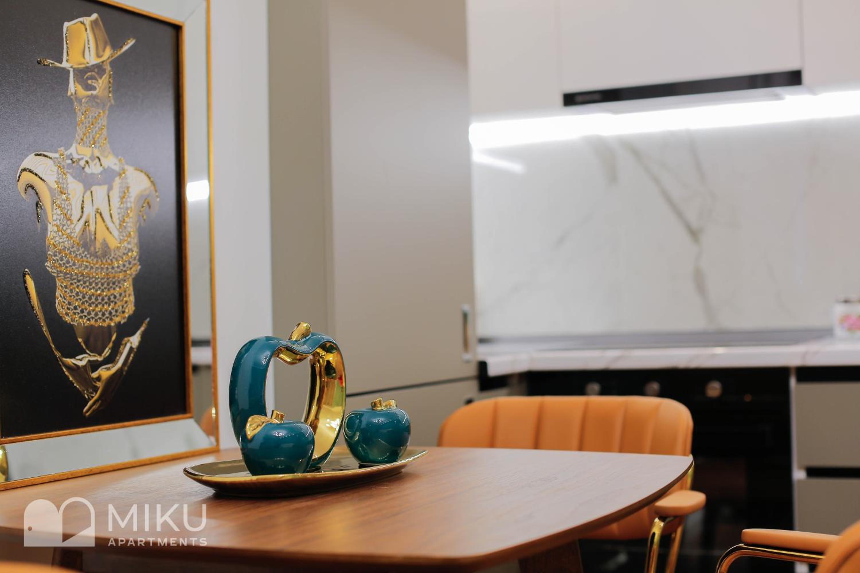 Miku Apartment - LUX 2Bd Apartment At City Center
