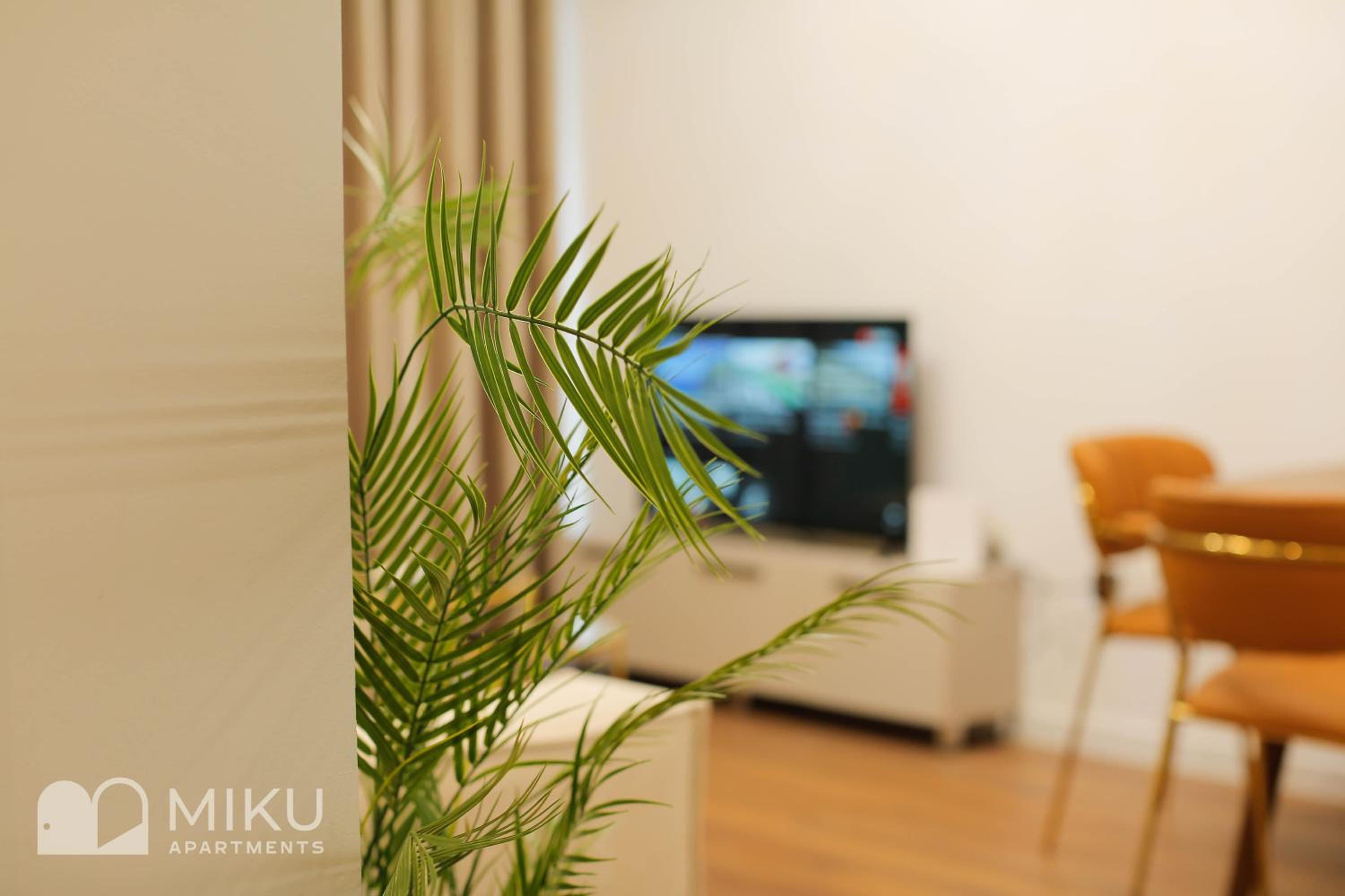 Miku Apartment - LUX 2Bd Apartment At City Center