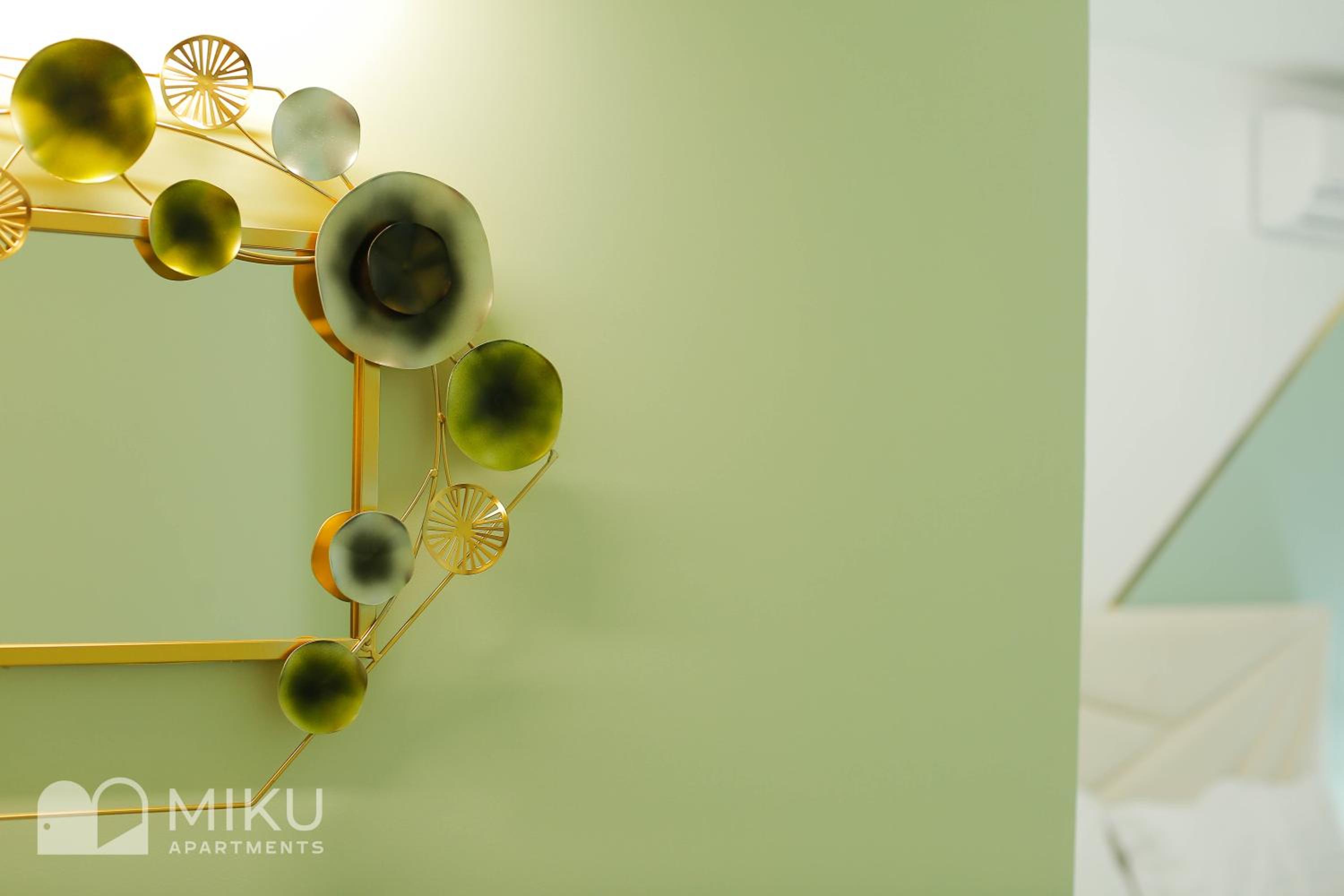 Miku Apartment - LUX 2Bd Apartment At City Center