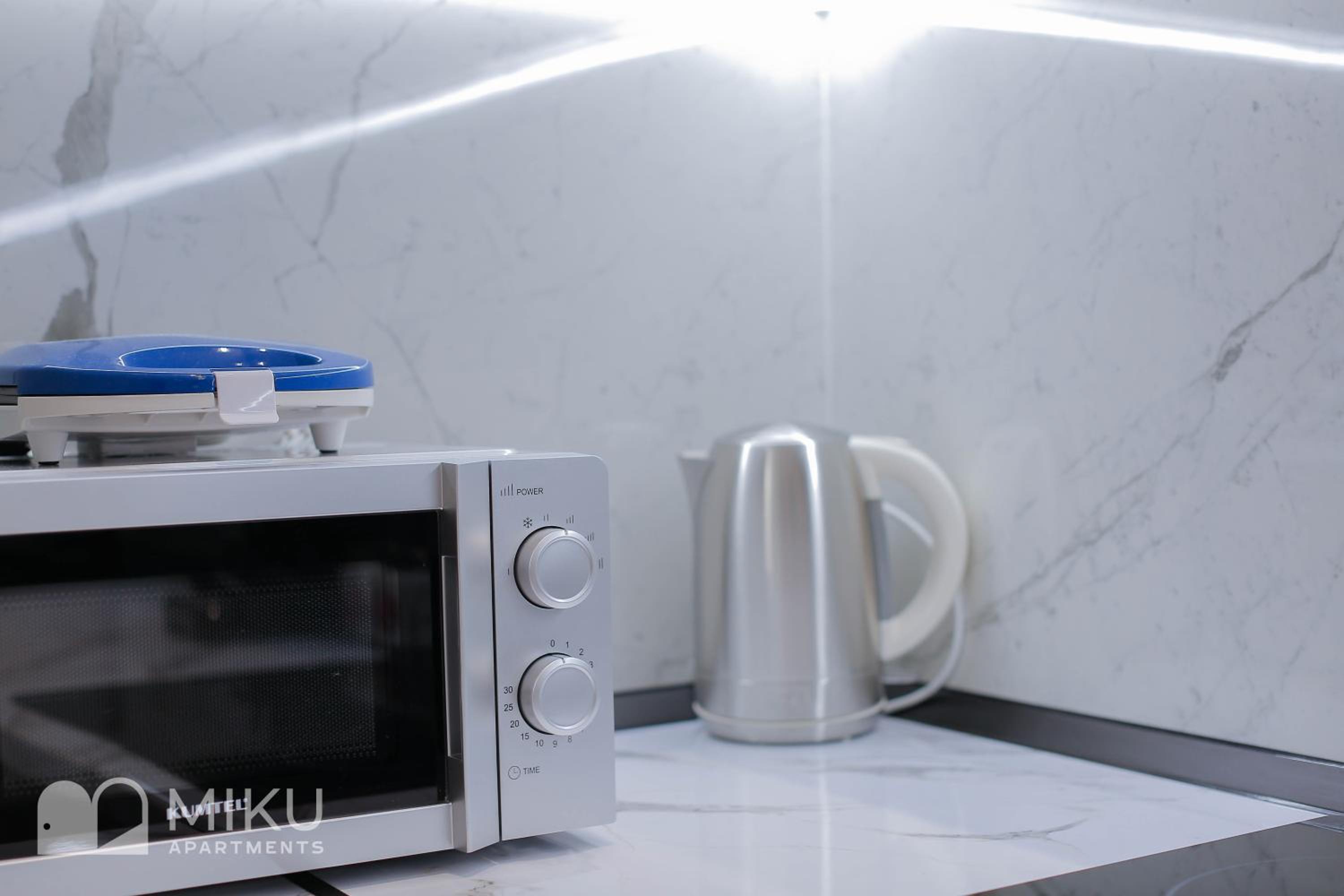 Miku Apartment - LUX 2Bd Apartment At City Center