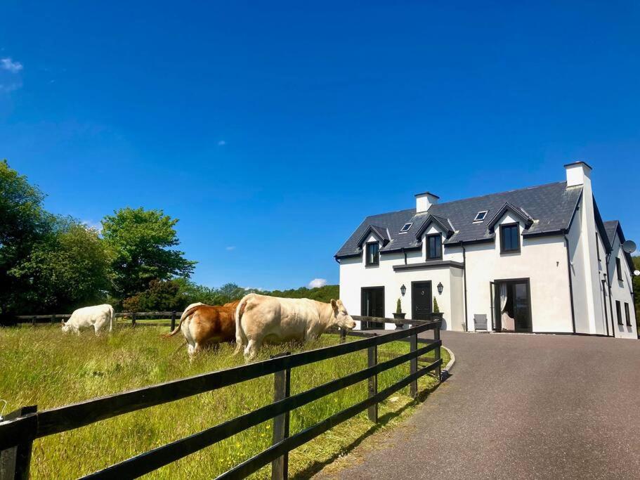 Luxury Country House on the Hill
