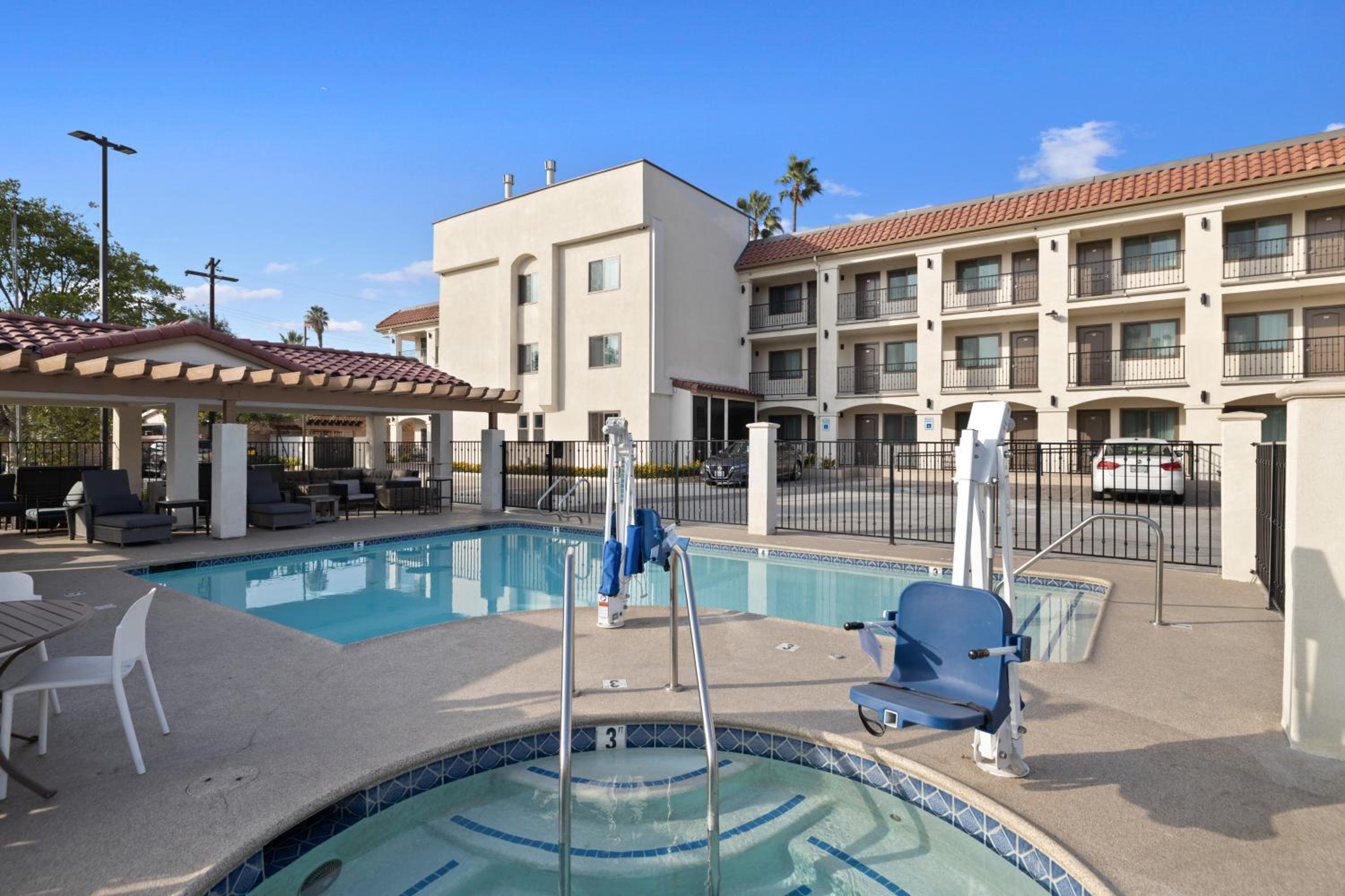 Hotel Huntington - Property Image 23