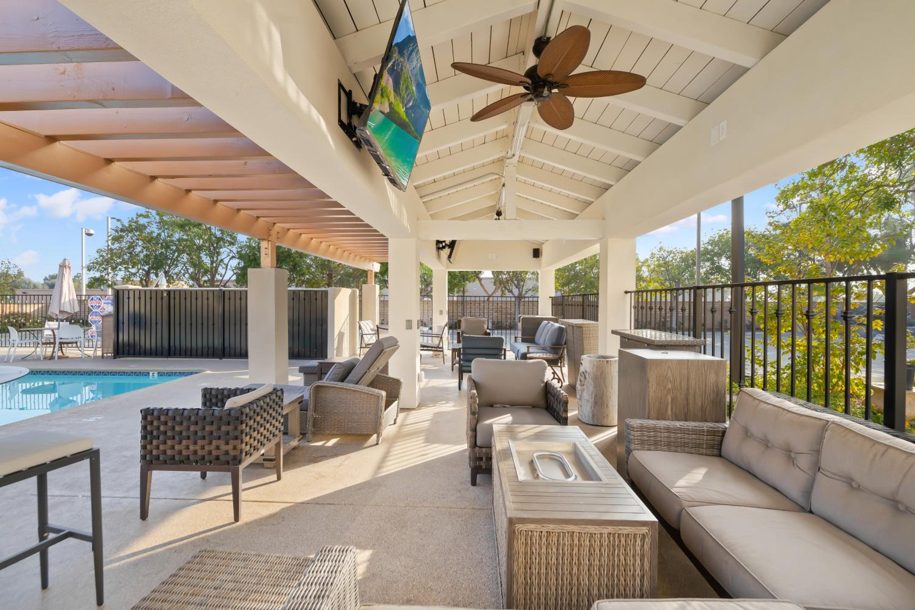 Hotel Huntington - Property Image 68