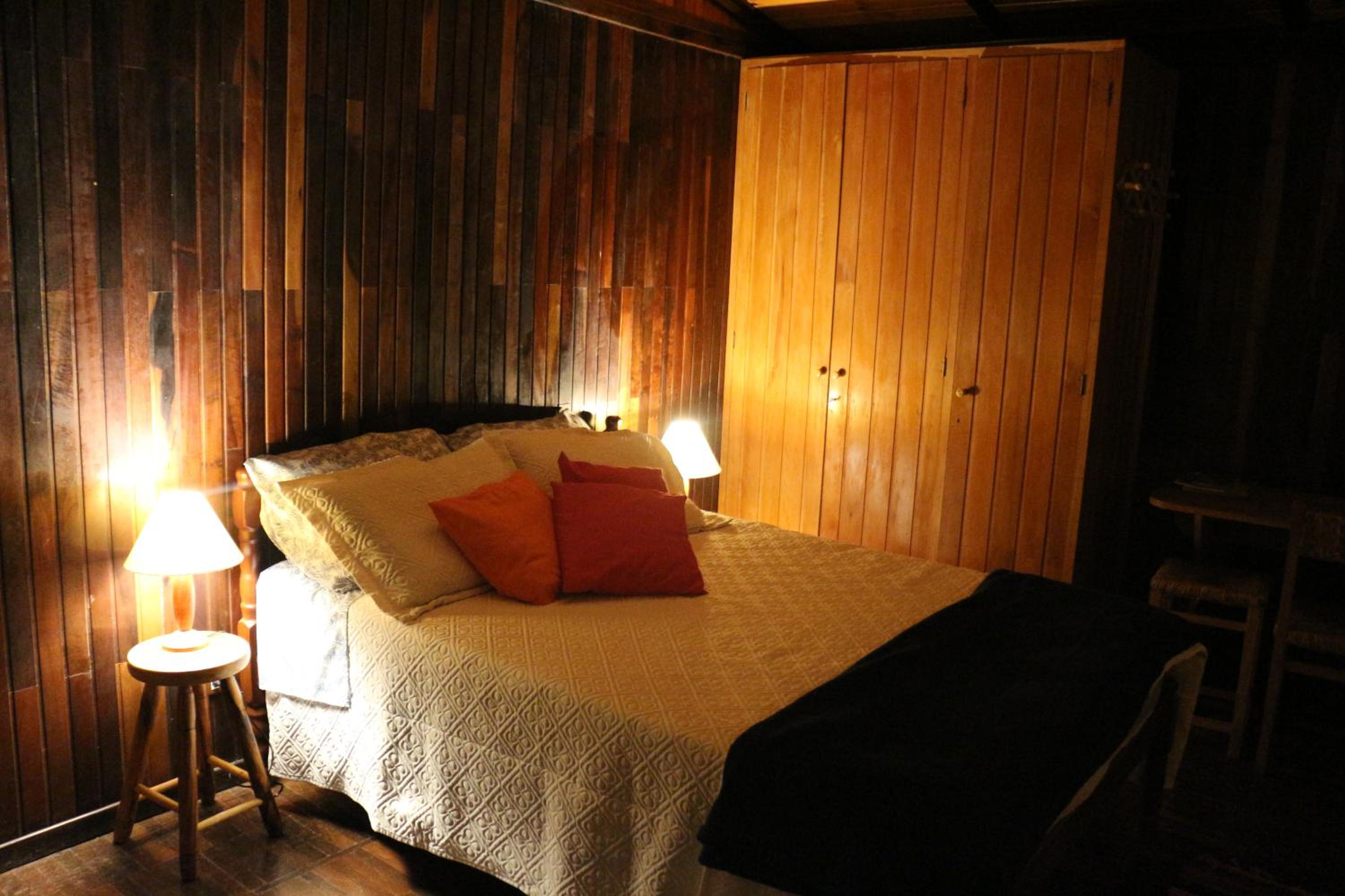 CASA EM CONDOMÍNIO