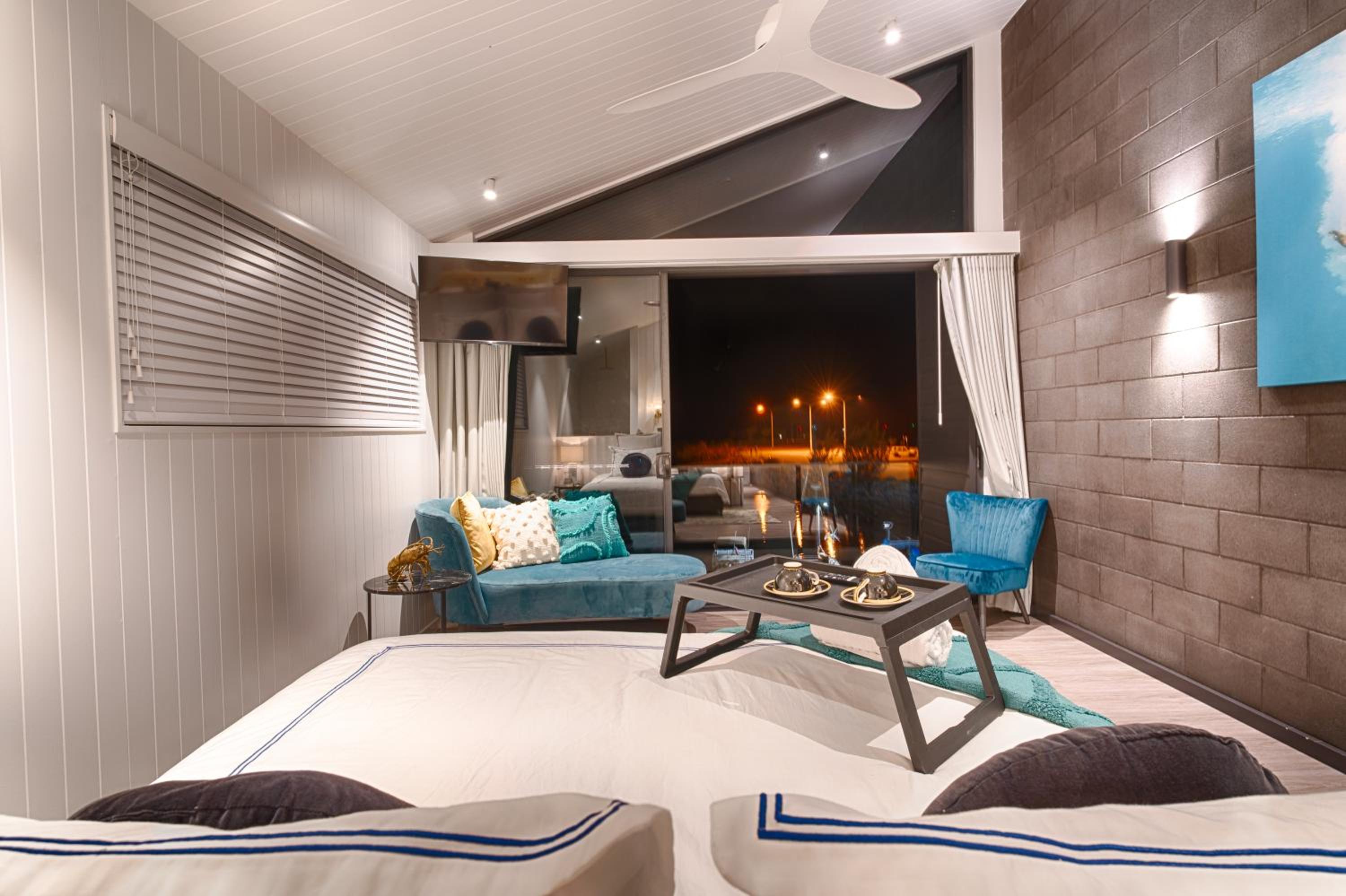 Dacha on Maggie No#1 OPULENT AND LUXURIOUS