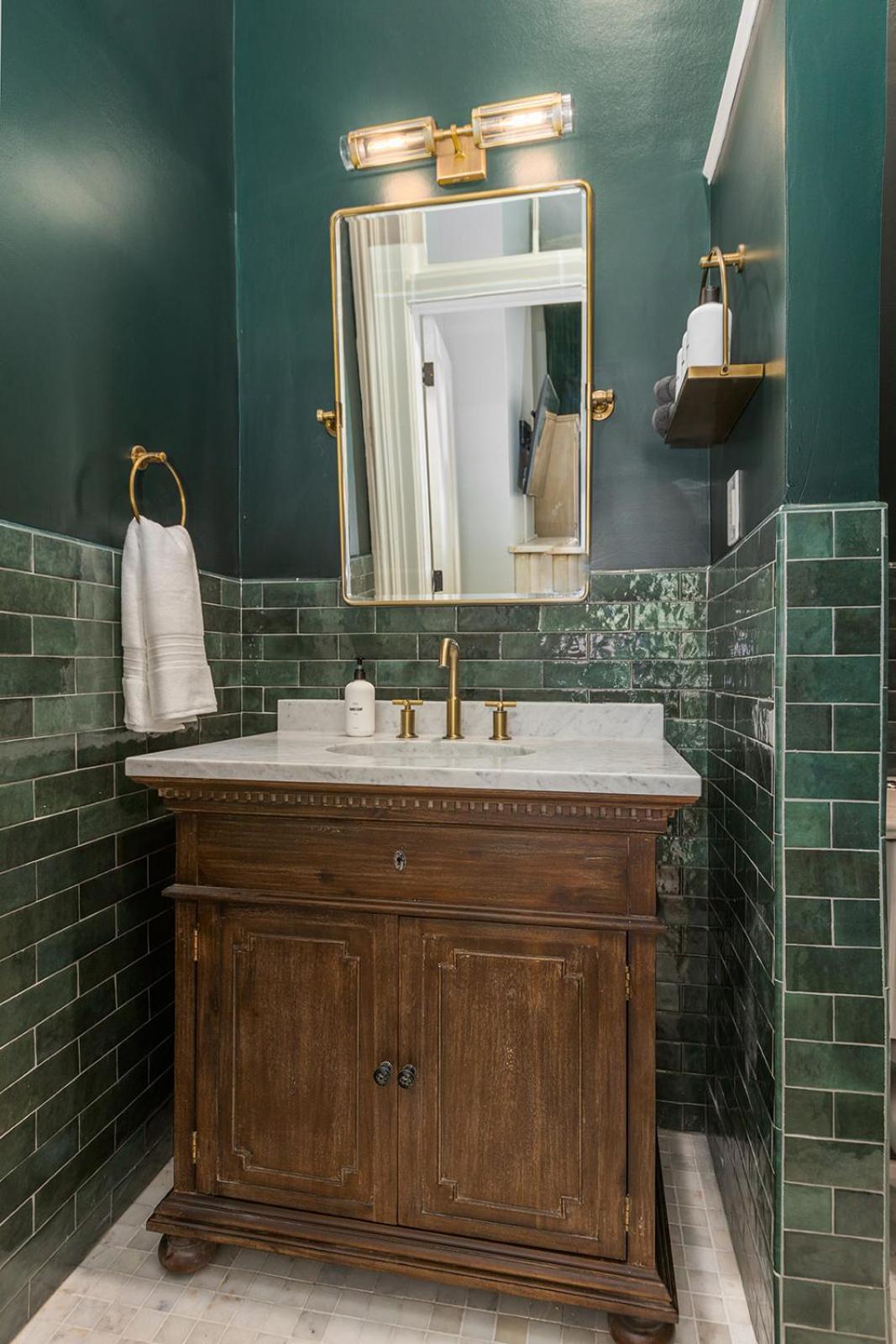 Bellwether House, Photo 128