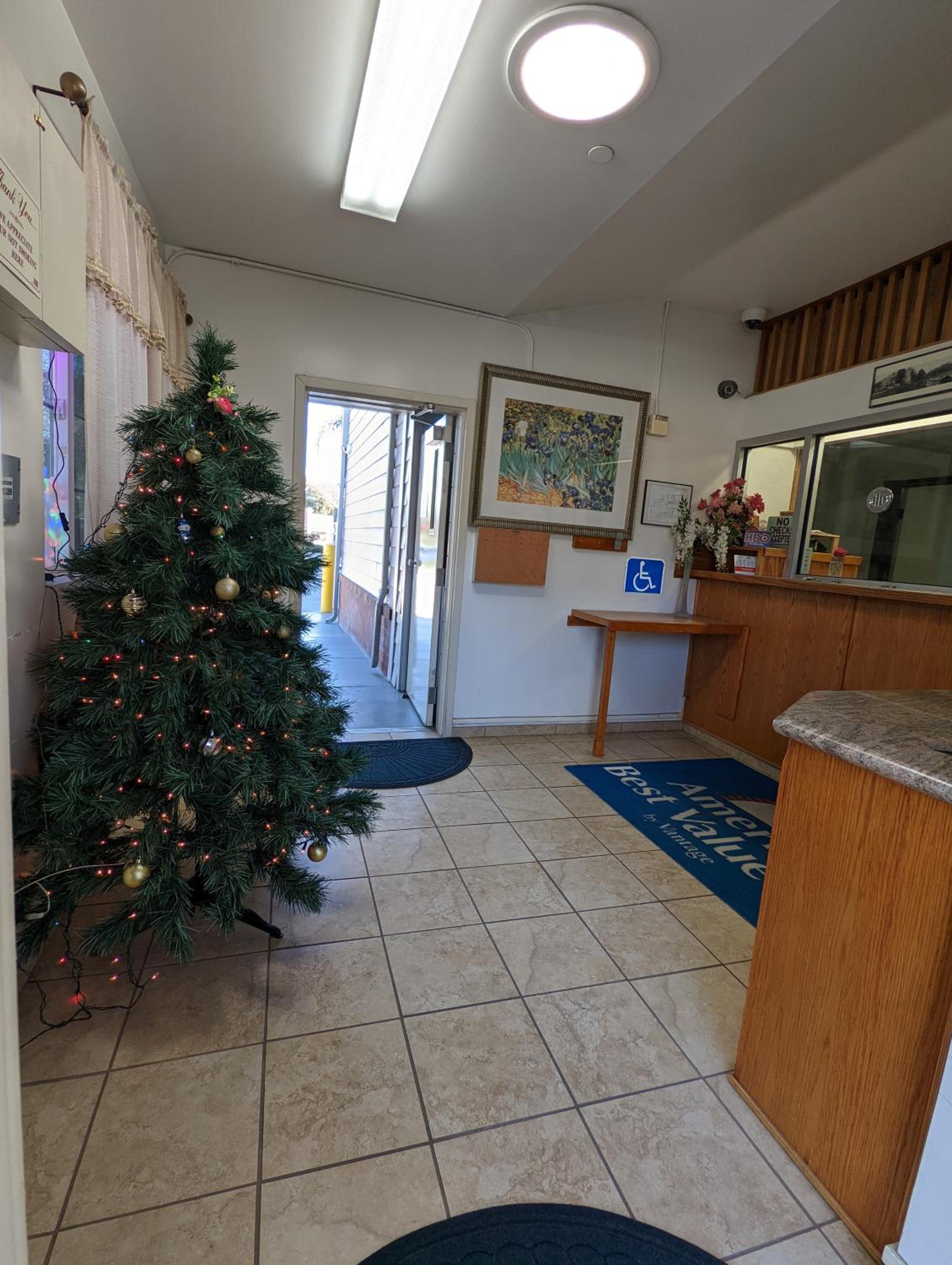 Americas Best Value Inn Oxnard-Port Hueneme - Property Image 48