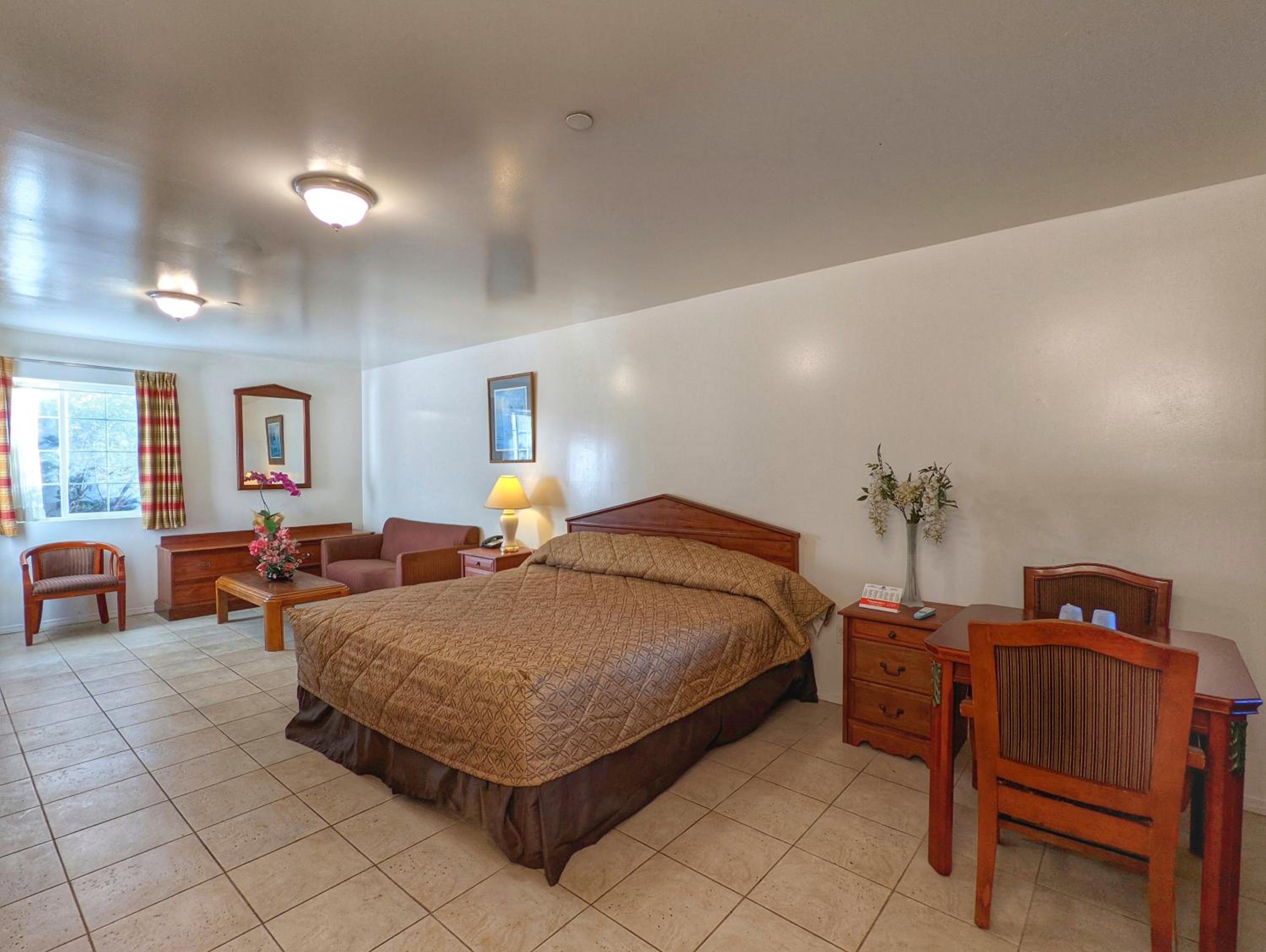 Americas Best Value Inn Oxnard-Port Hueneme - Property Image 11