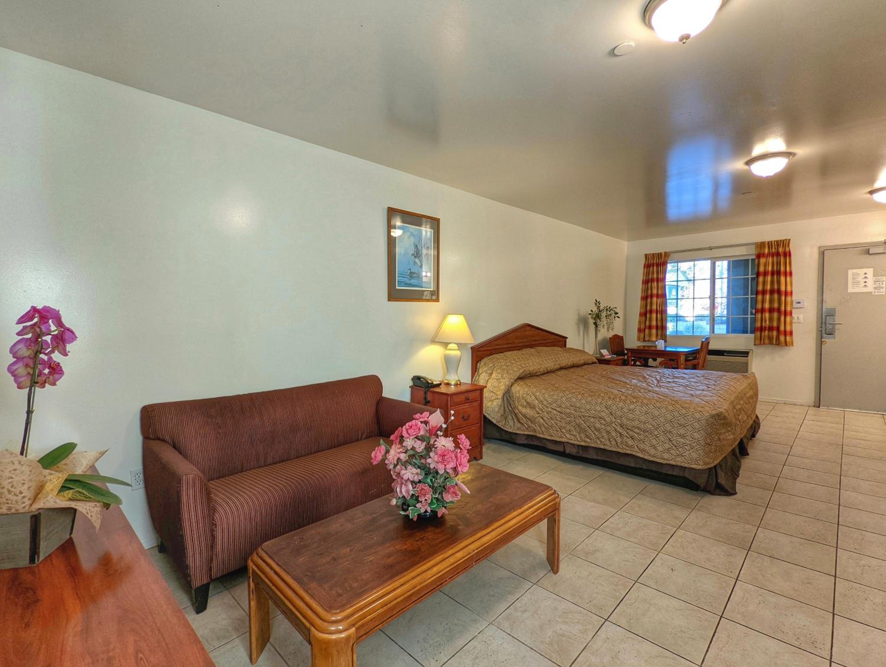Americas Best Value Inn Oxnard-Port Hueneme - Property Image 39