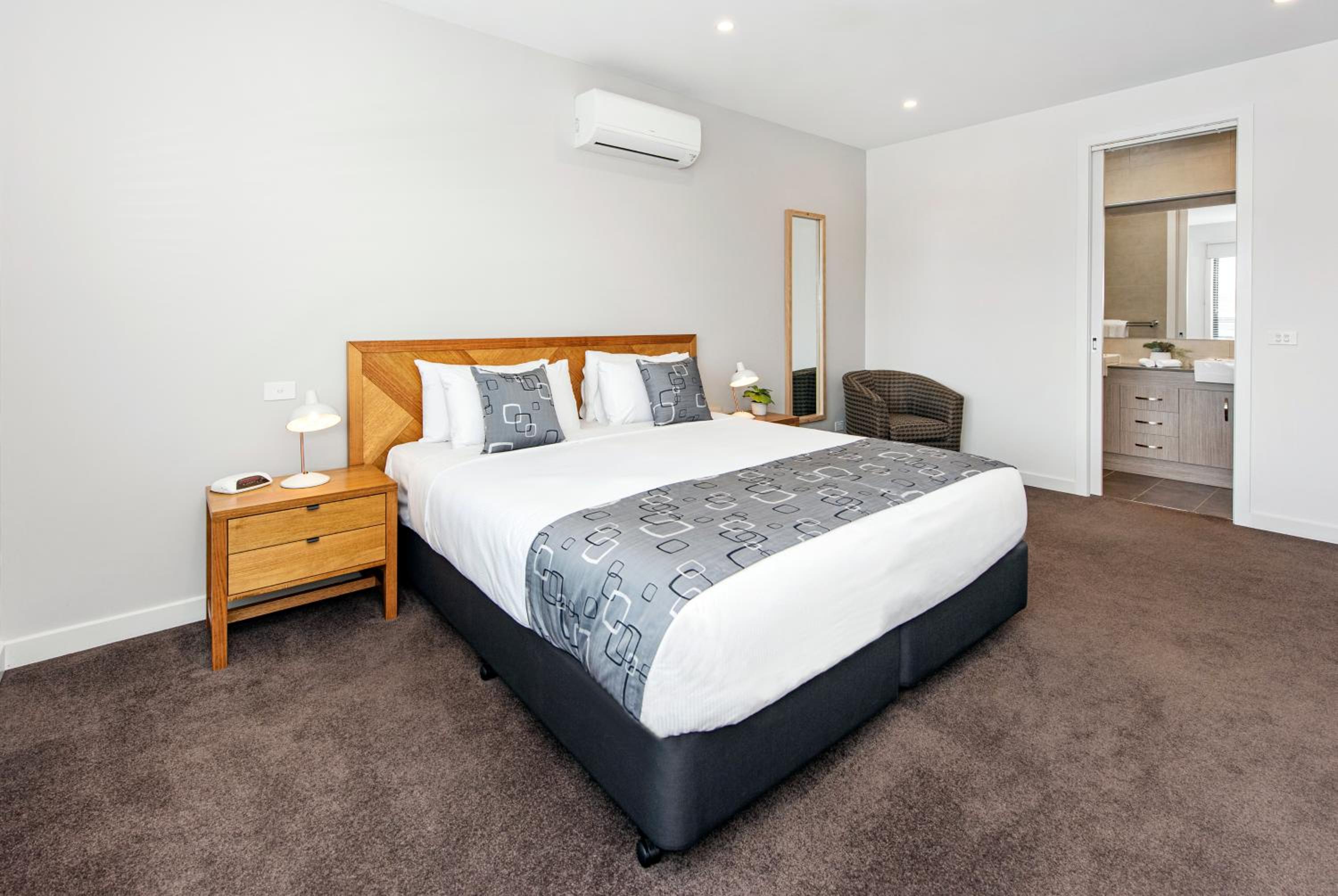 Fawkner Executive Suites & Serviced Apartments
