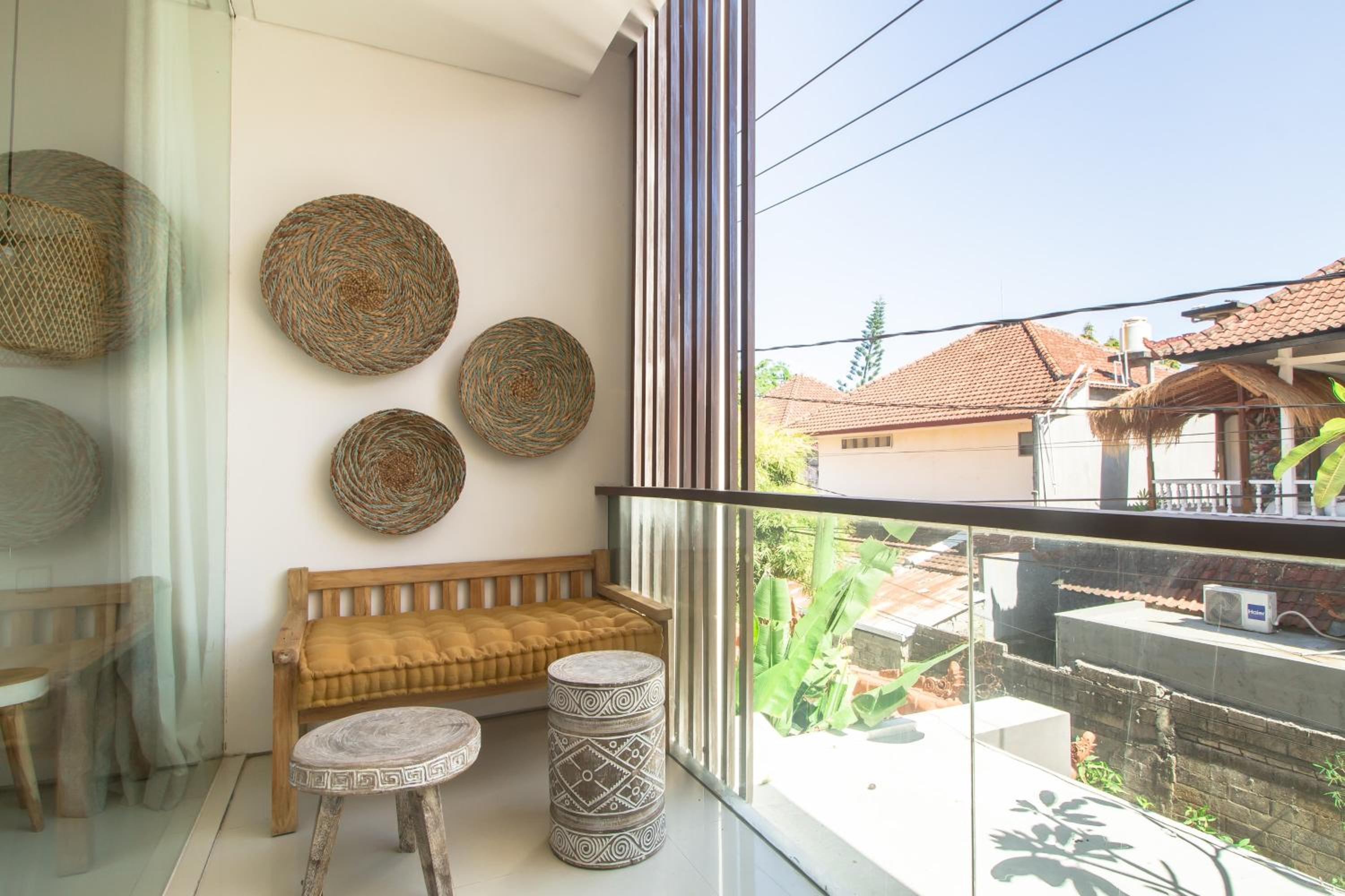 Pelangi 148 Beach Suites