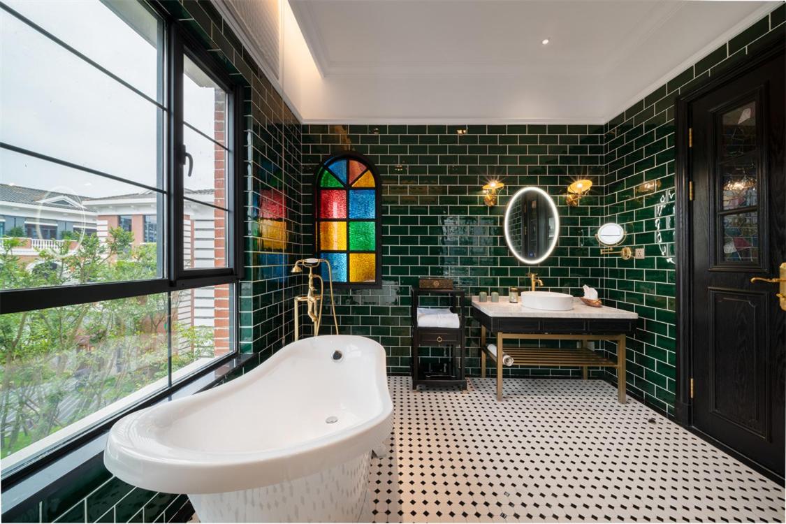 Hotel Indigo HEILONG LAKE by IHG — 12