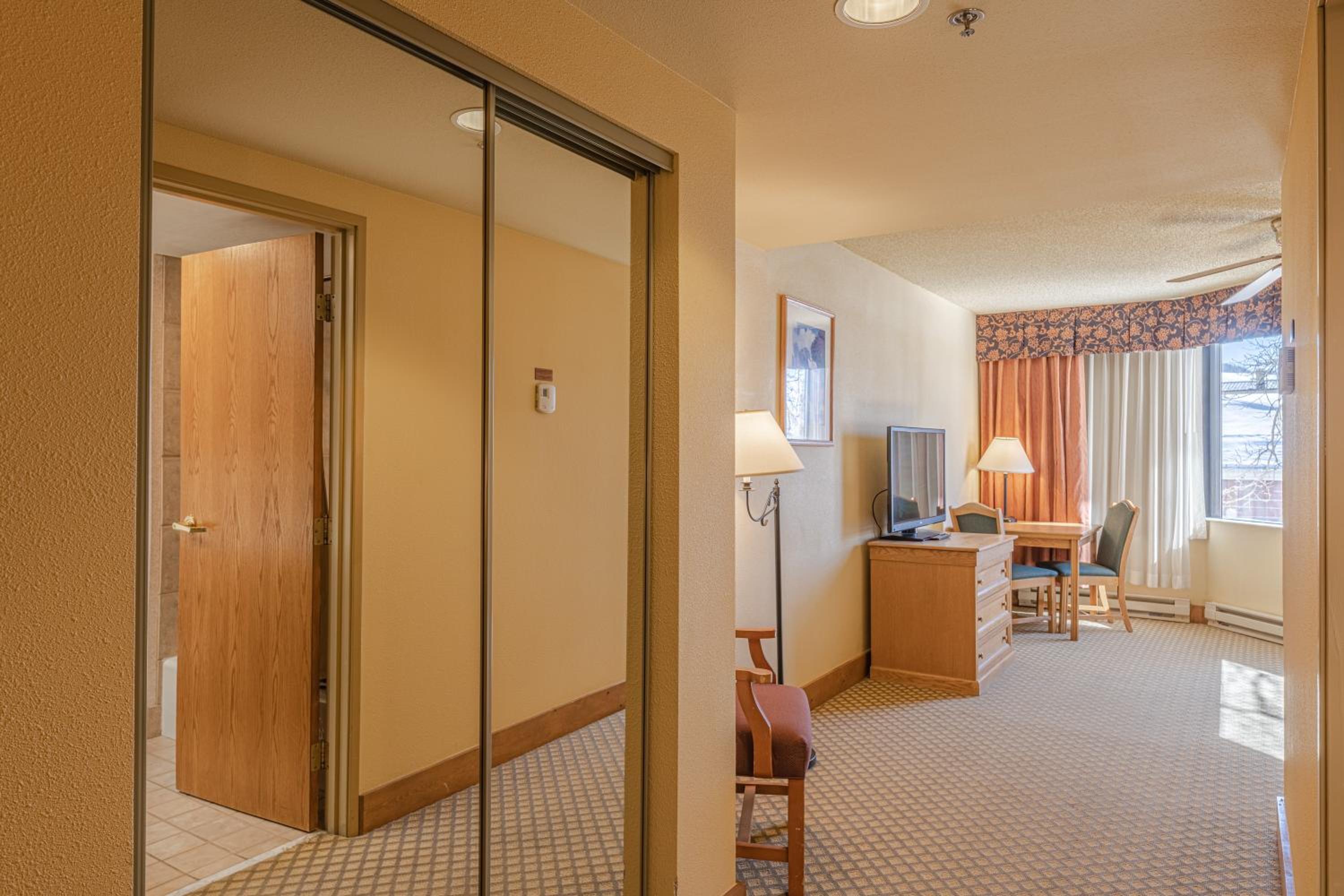 Grand Lodge Condo in the Heart of Mt Crested Butte condo - Property Image 11