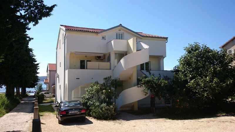 Photo 34