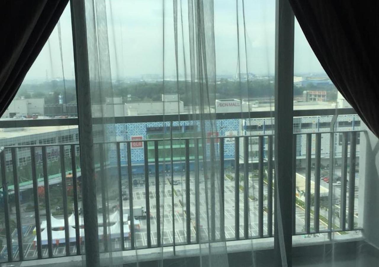 Emira Residence Sek 13 Shah Alam Wi-Fi Netflix photo 3