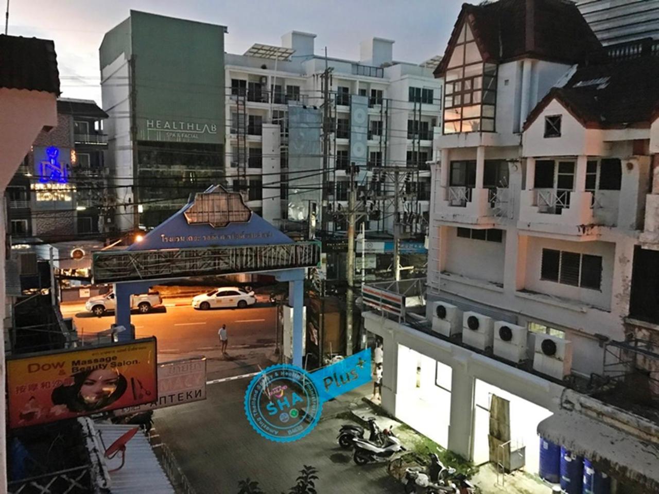 Le Tanjong House