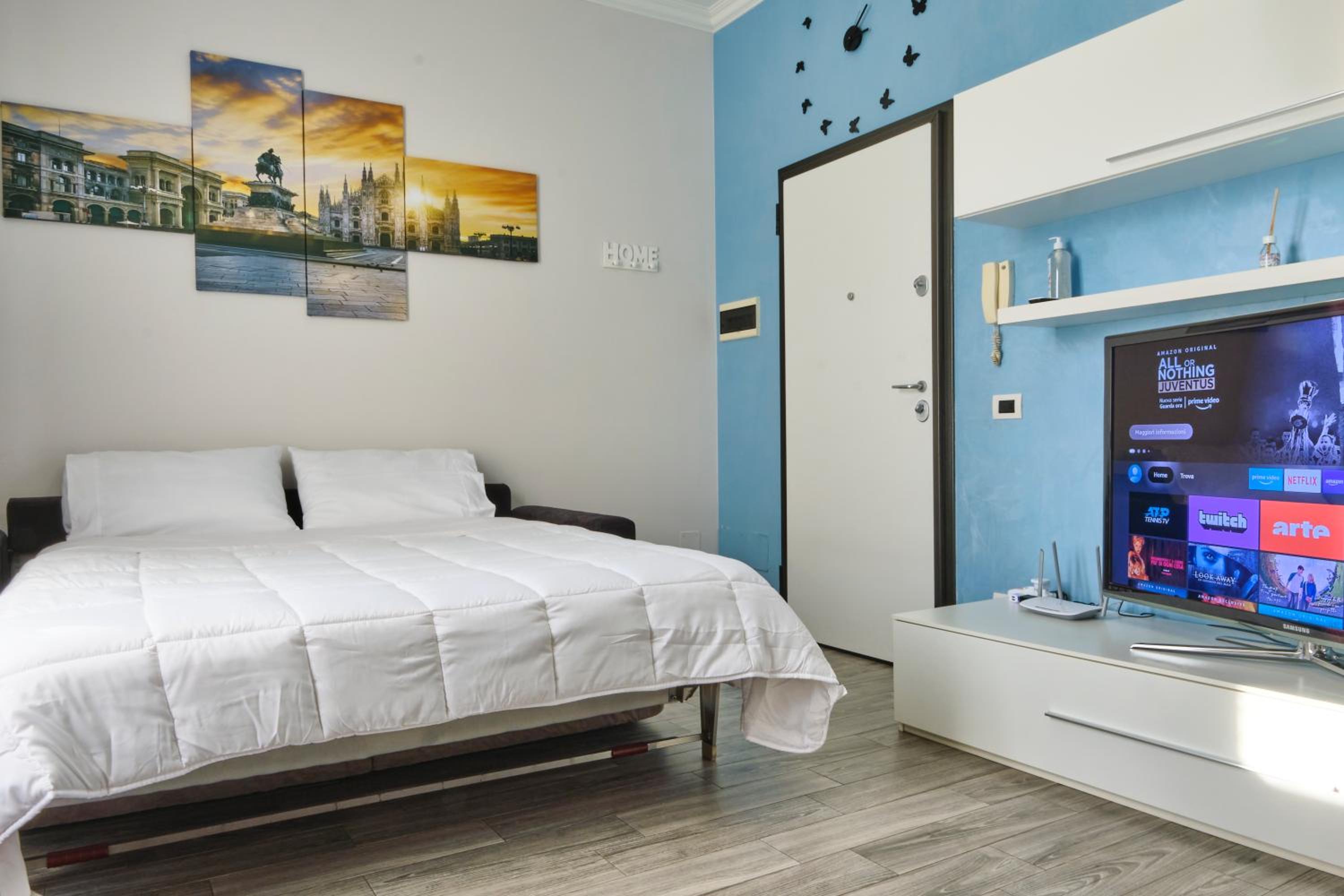 [Milano - Como] Elegante Casa con Ampio Terrazzo view 3