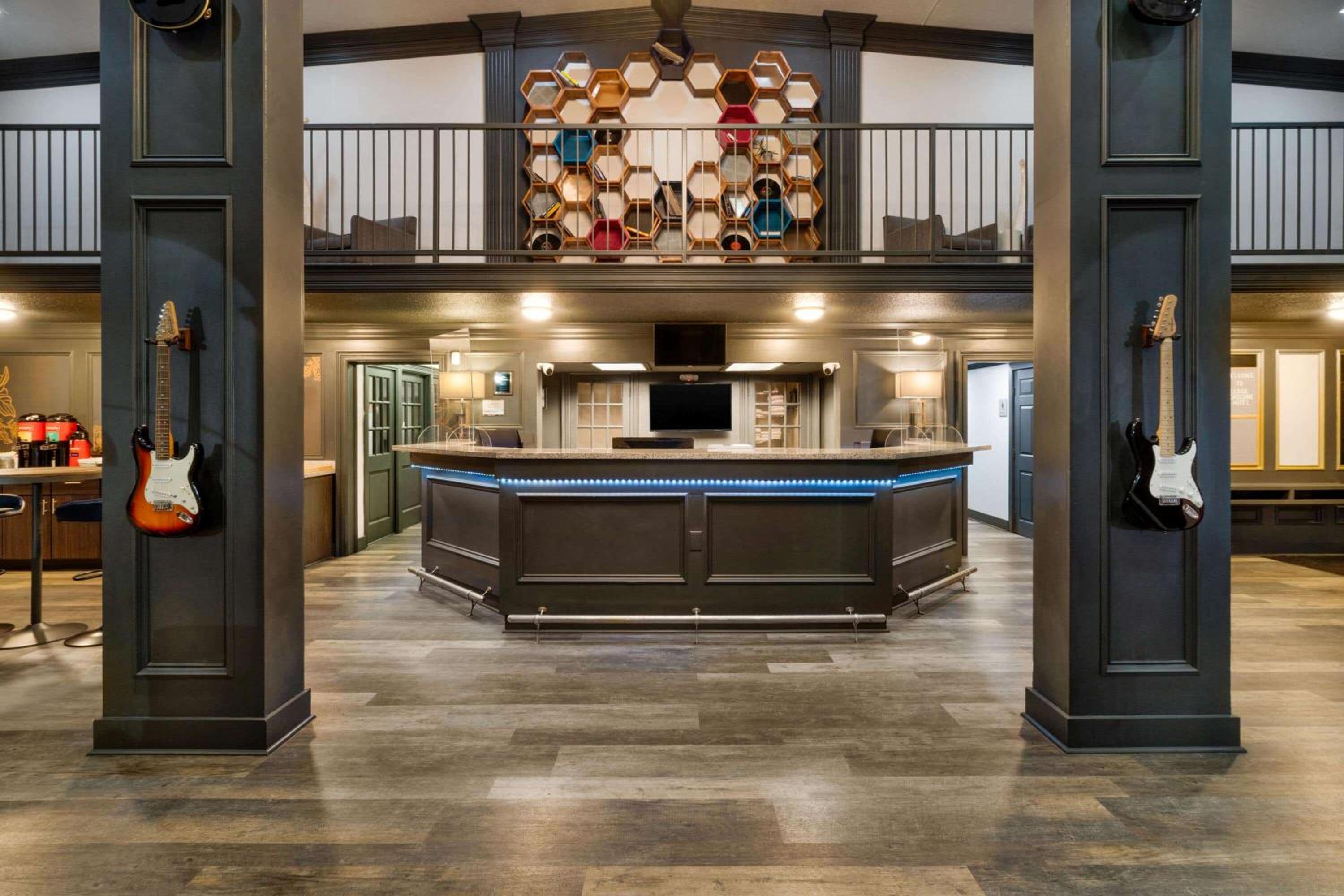 Hillside Crossing Nashville a Ramada by Wyndham - Property Image 33