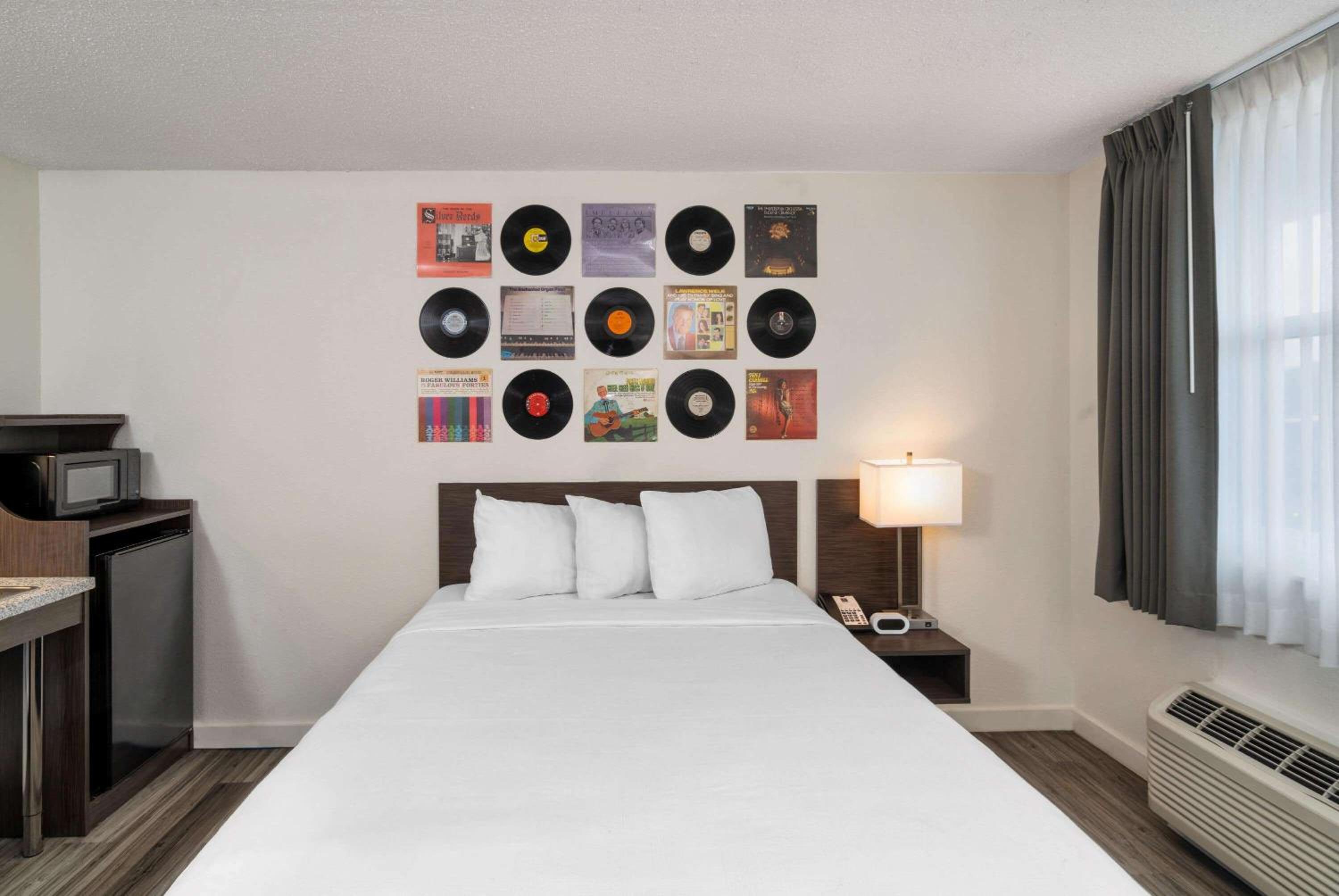 Hillside Crossing Nashville a Ramada by Wyndham - Property Image 46