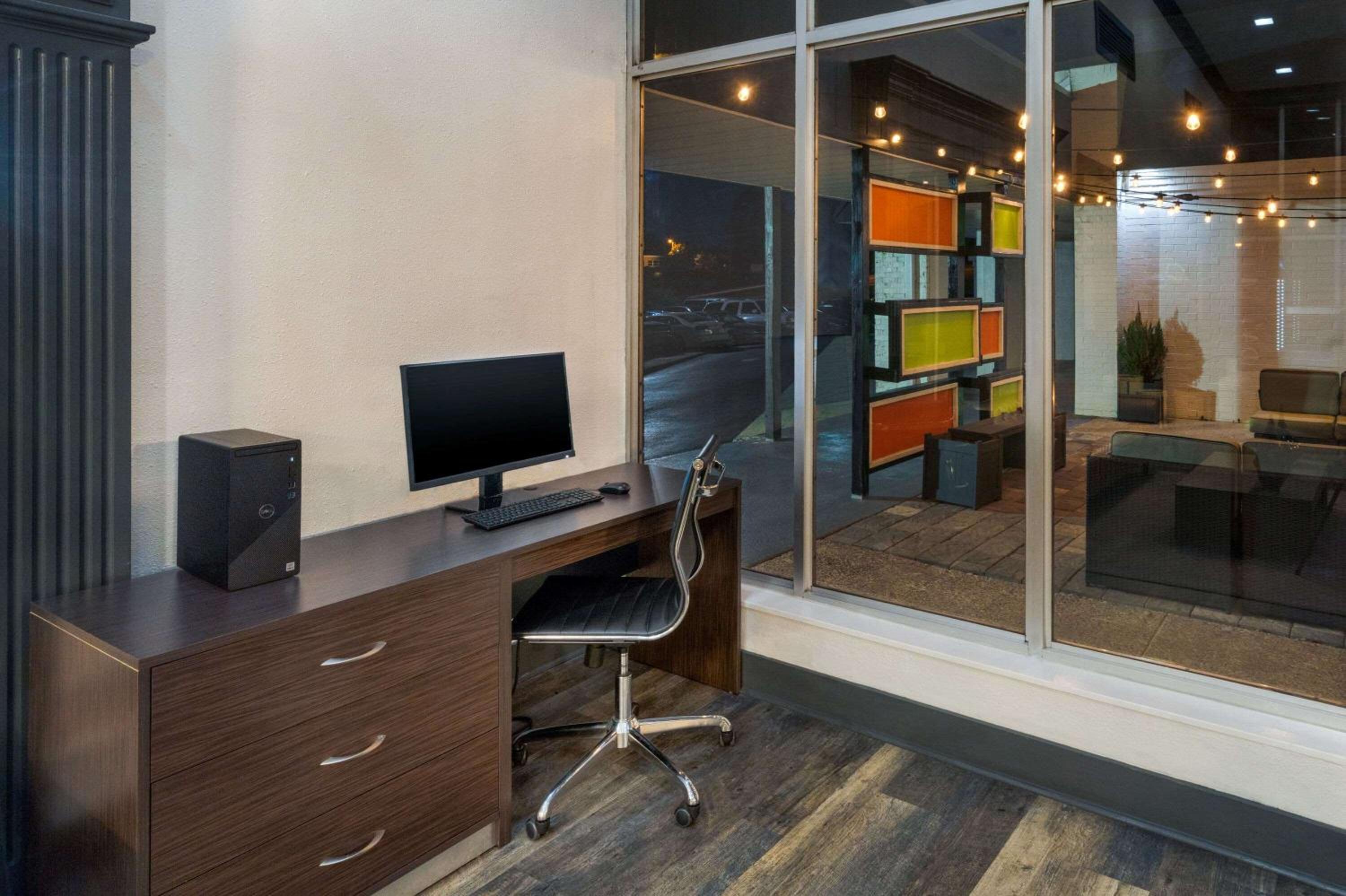 Hillside Crossing Nashville a Ramada by Wyndham - Property Image 12