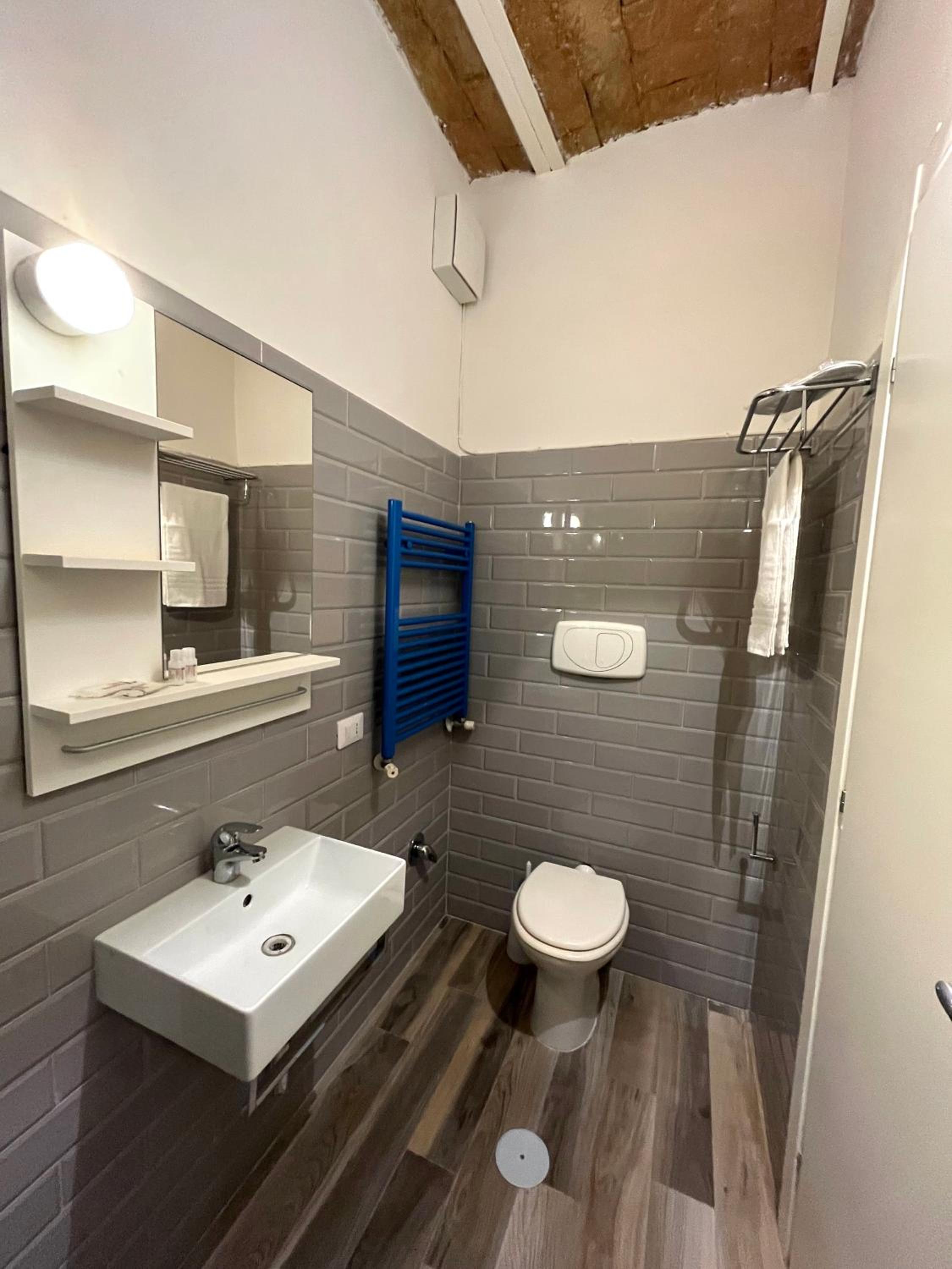 Domus Avi - Guest House