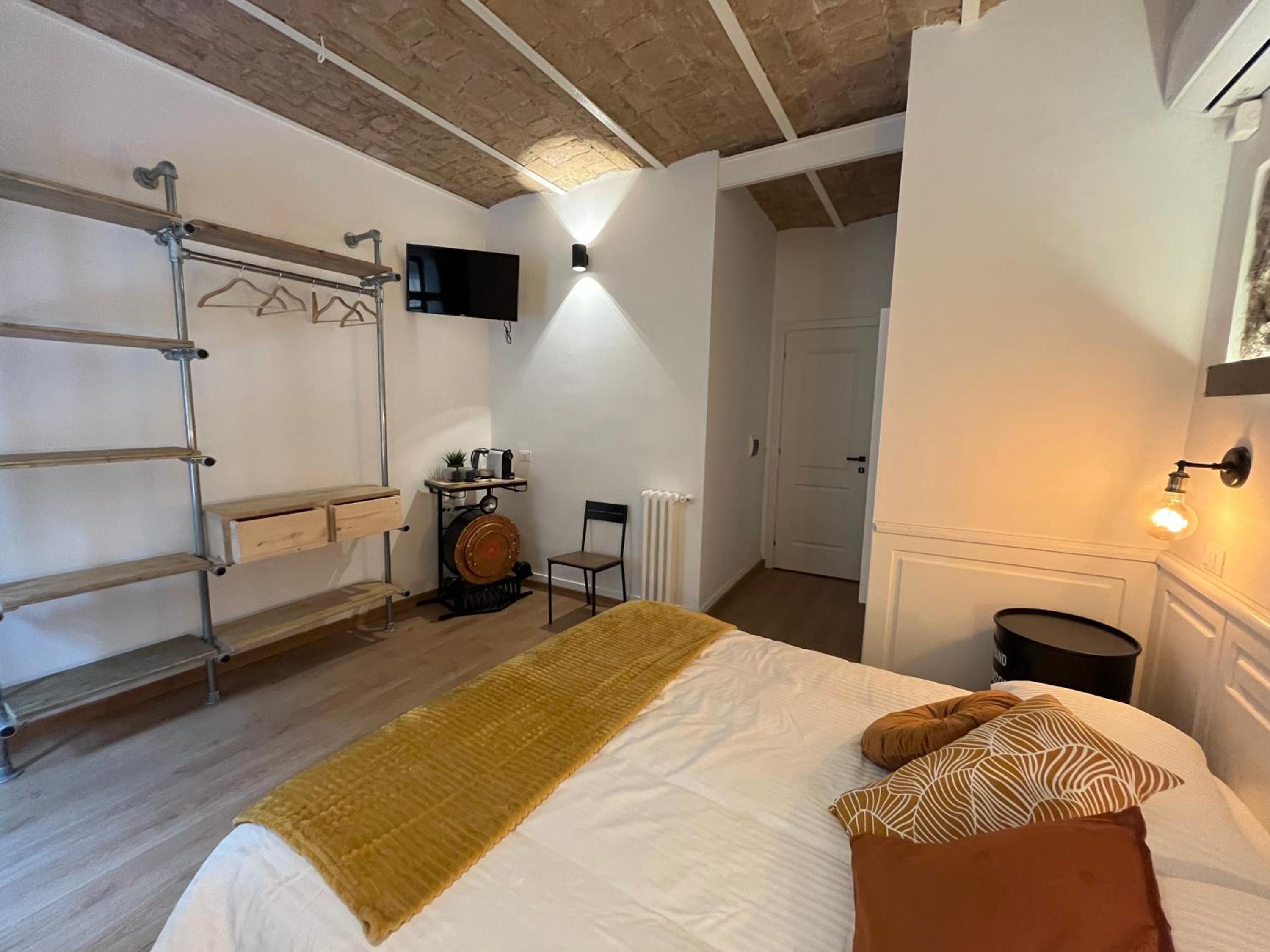 Domus Avi - Guest House