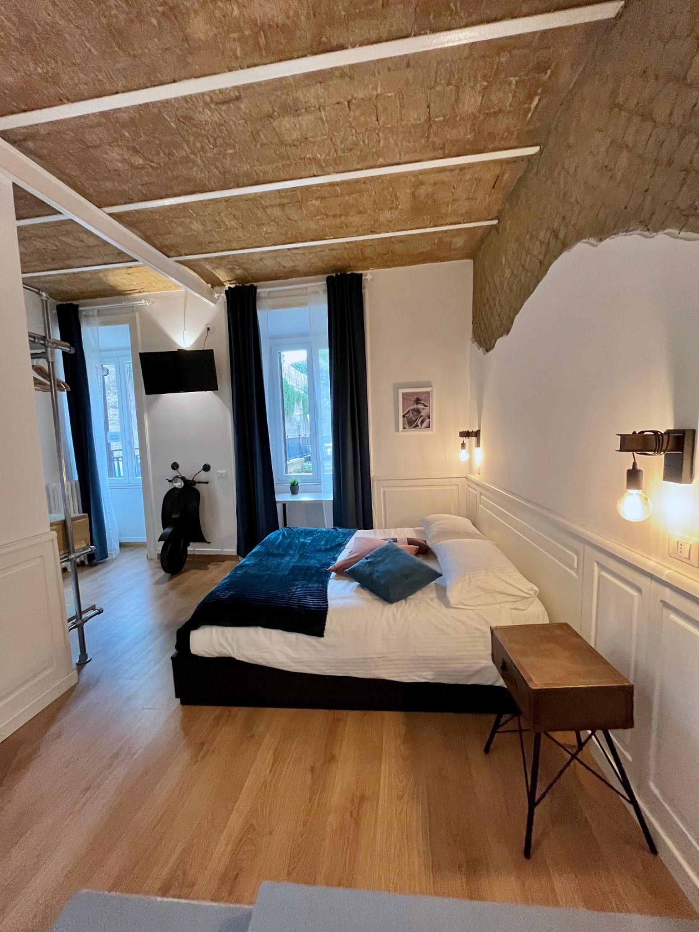Domus Avi - Guest House