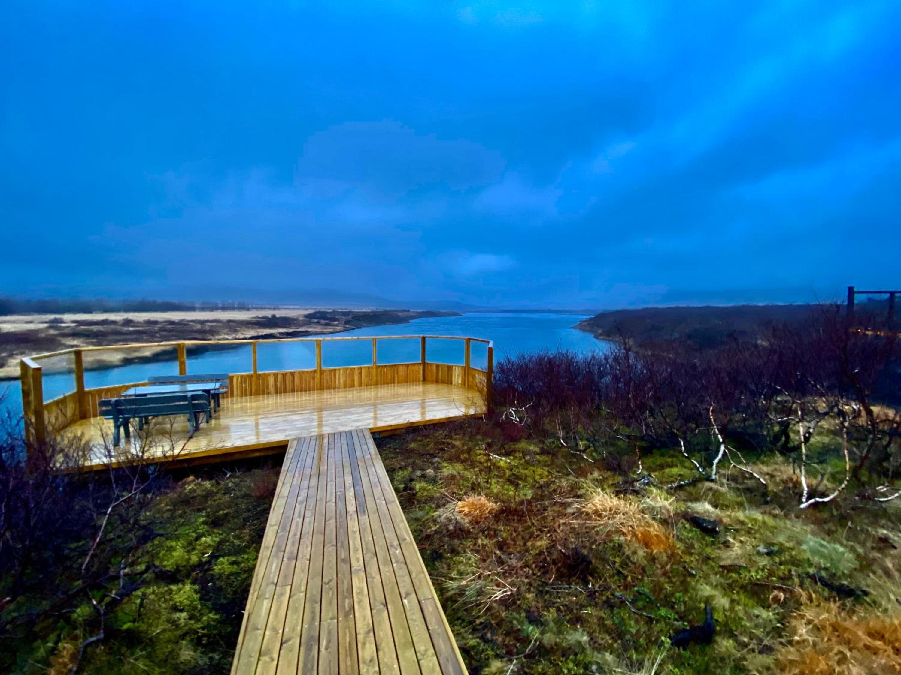 Riverfront romantic Asgardur vacation home of comfort view 5