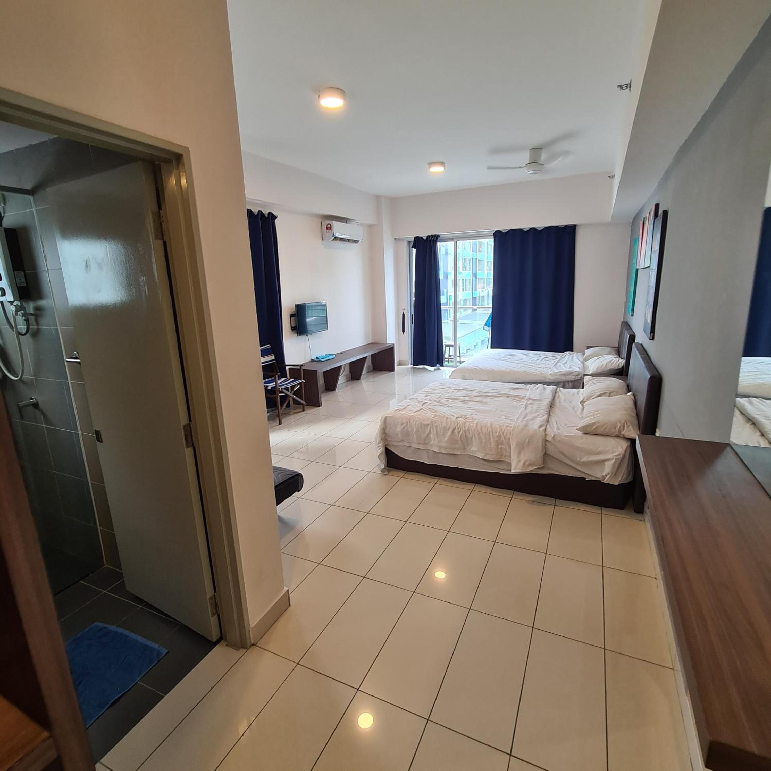 KK Aeropod Corner unit A near Airport and City Free Parking photo 3