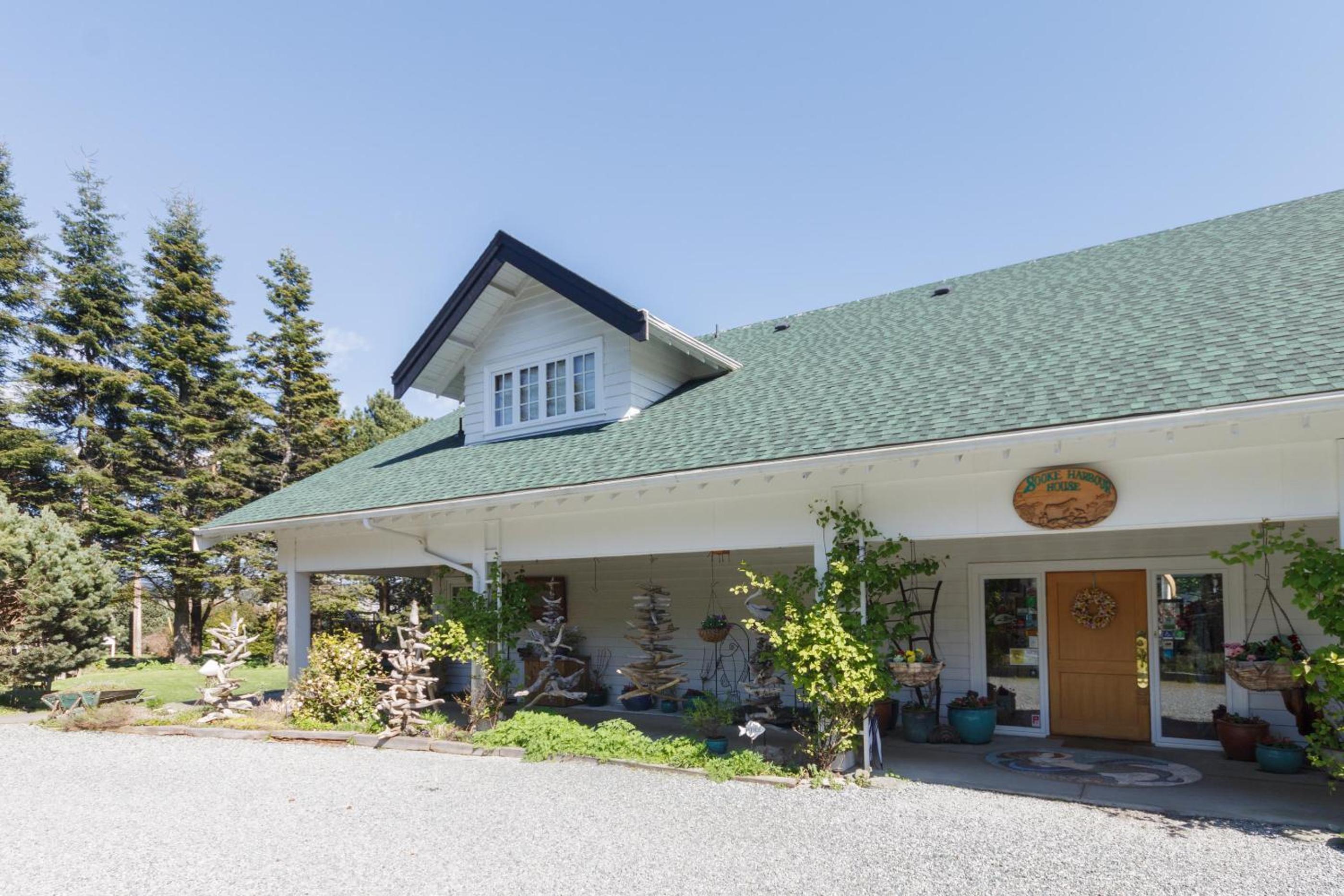 Sooke Vacations - Coffee With A View In Brand New One Bedroom At Sooke Harbour - Property Image 4