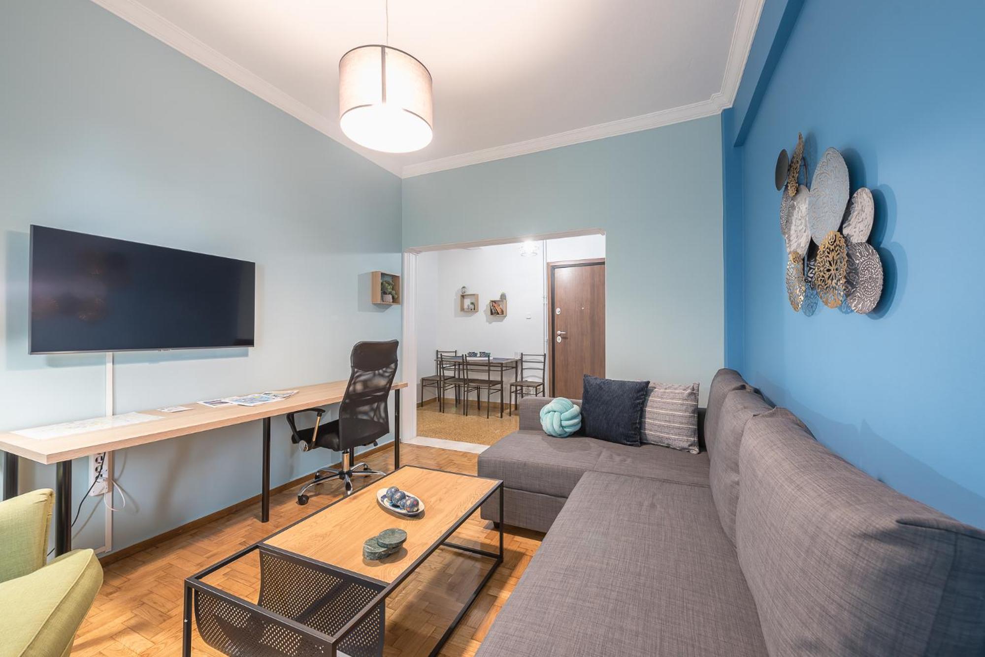 Boutique Acropolis Apartment by Cloudkeys - Just 5 minutes walk to Acropolis Museum photo 4