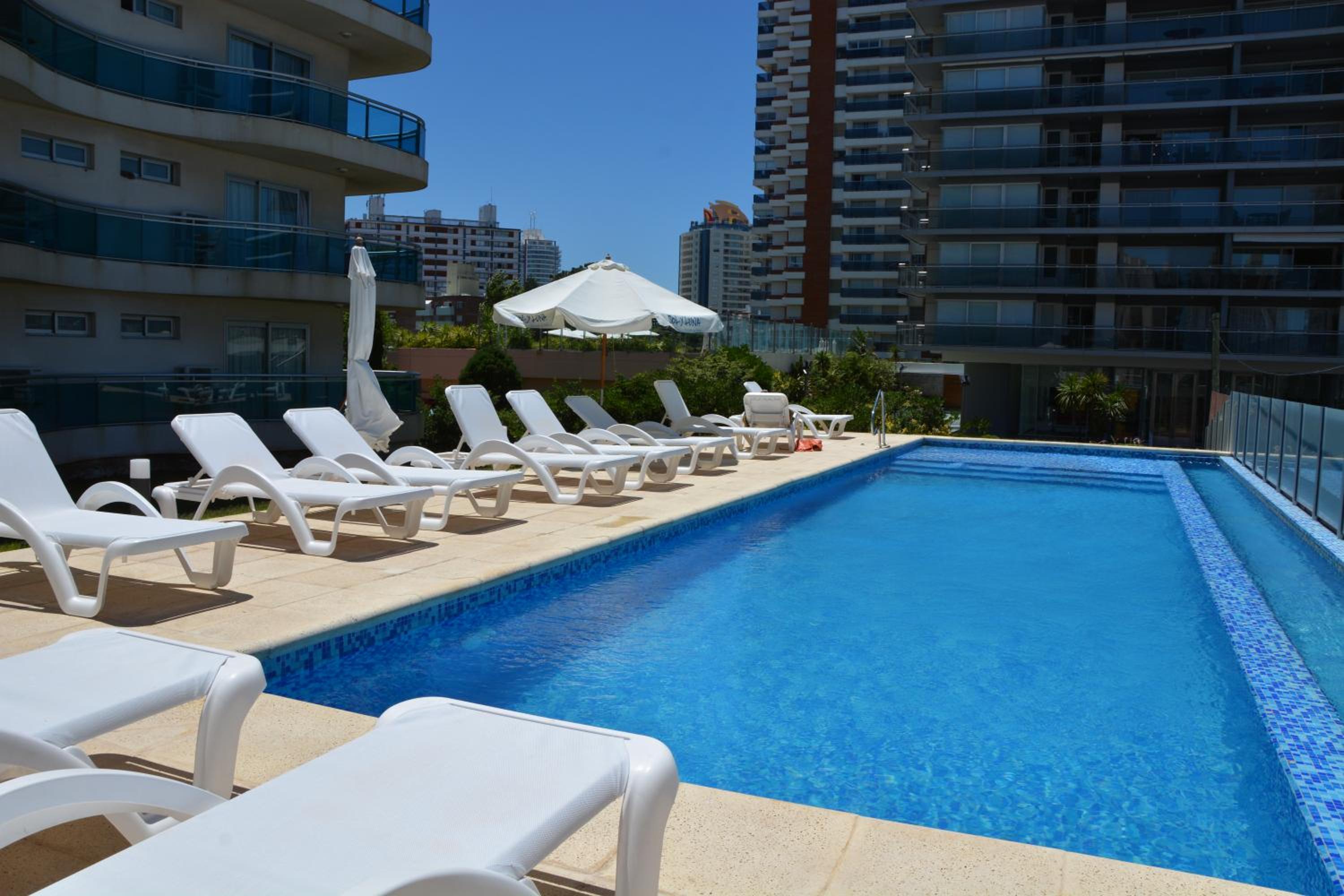 Sol y Luna 2 Punta del Este - Apartamentos Full Amenities