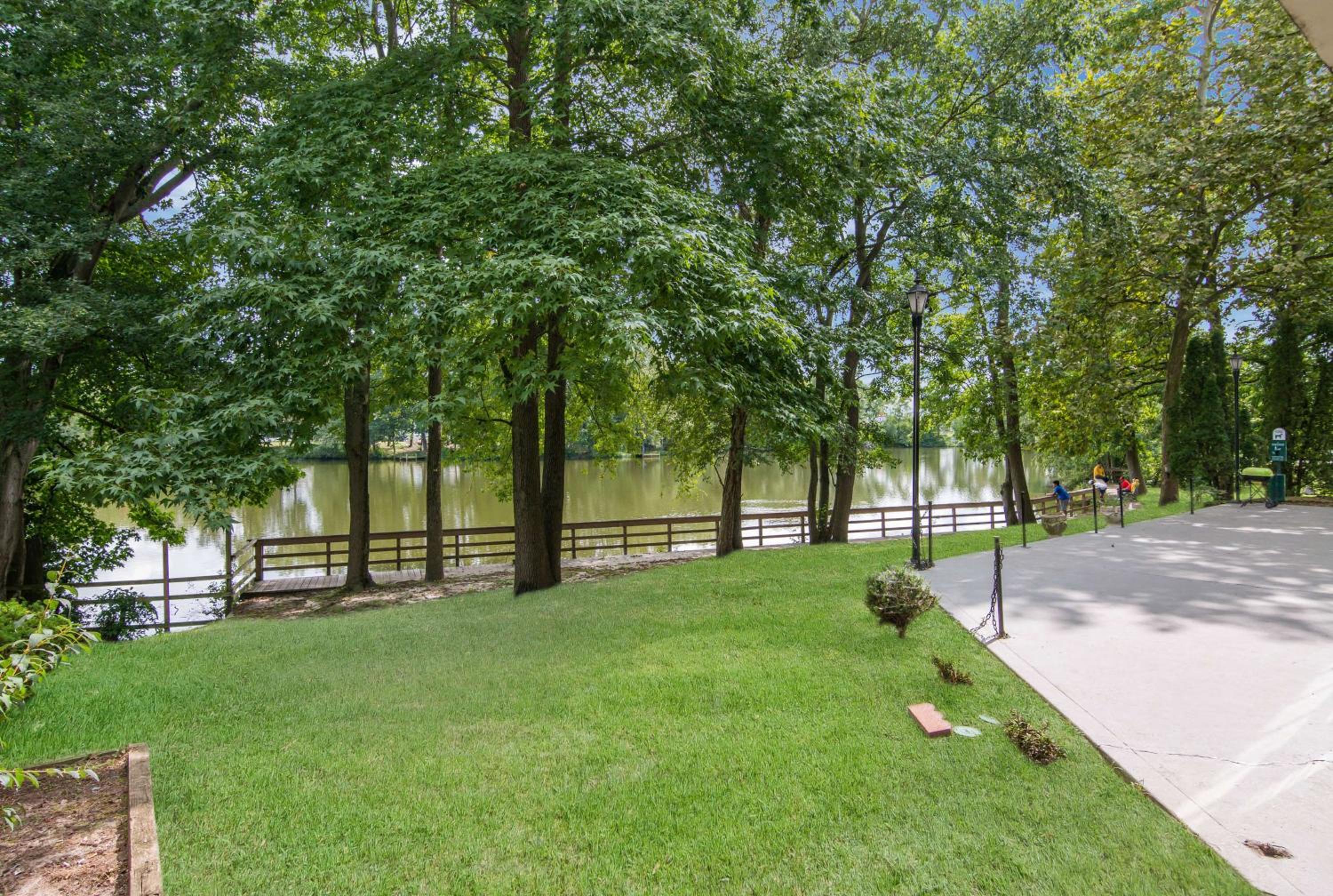Salisbury Vacations - Motel 6-Seaford, DE - Property Image 3