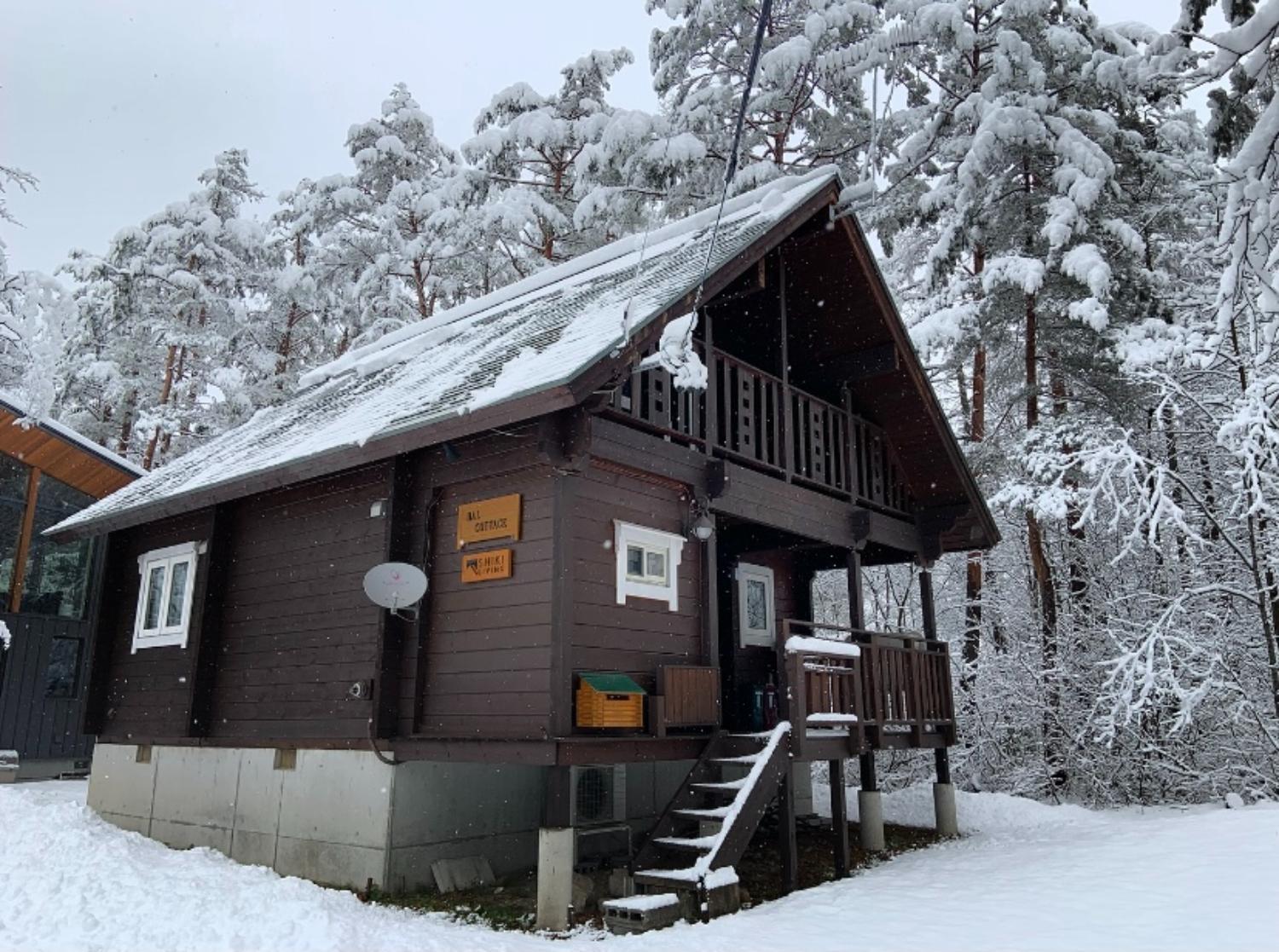 HAL Cottage