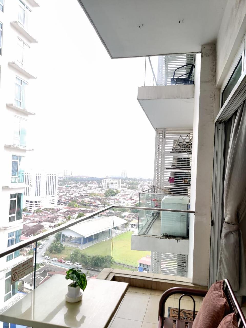 Ksl D'Esplanade Studio Apartment's 2
