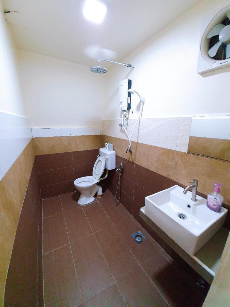 Windmill Resort Private Place K.Selangor by Miko