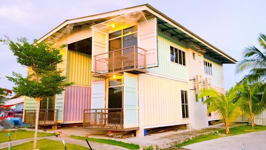 Windmill Resort Private Place K.Selangor by Miko photo 5