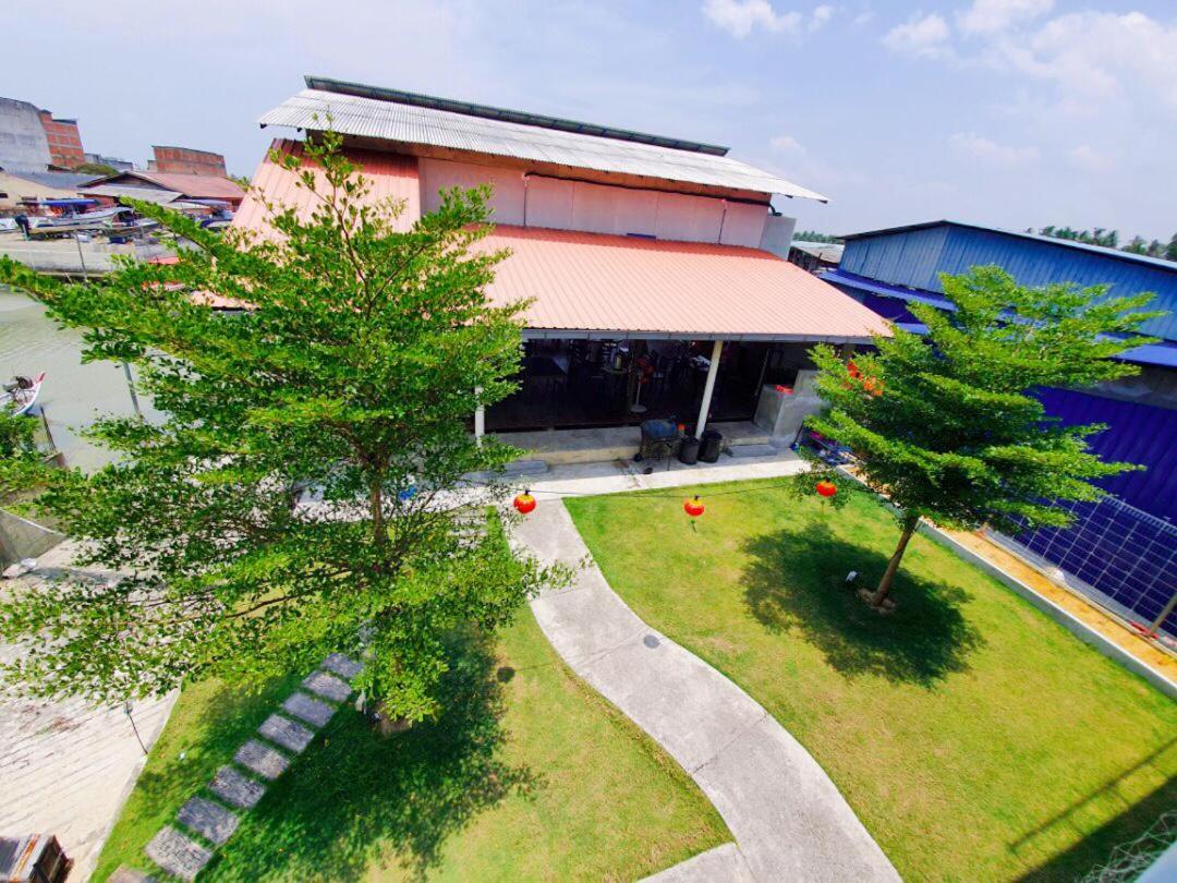 Windmill Resort Private Place K.Selangor by Miko