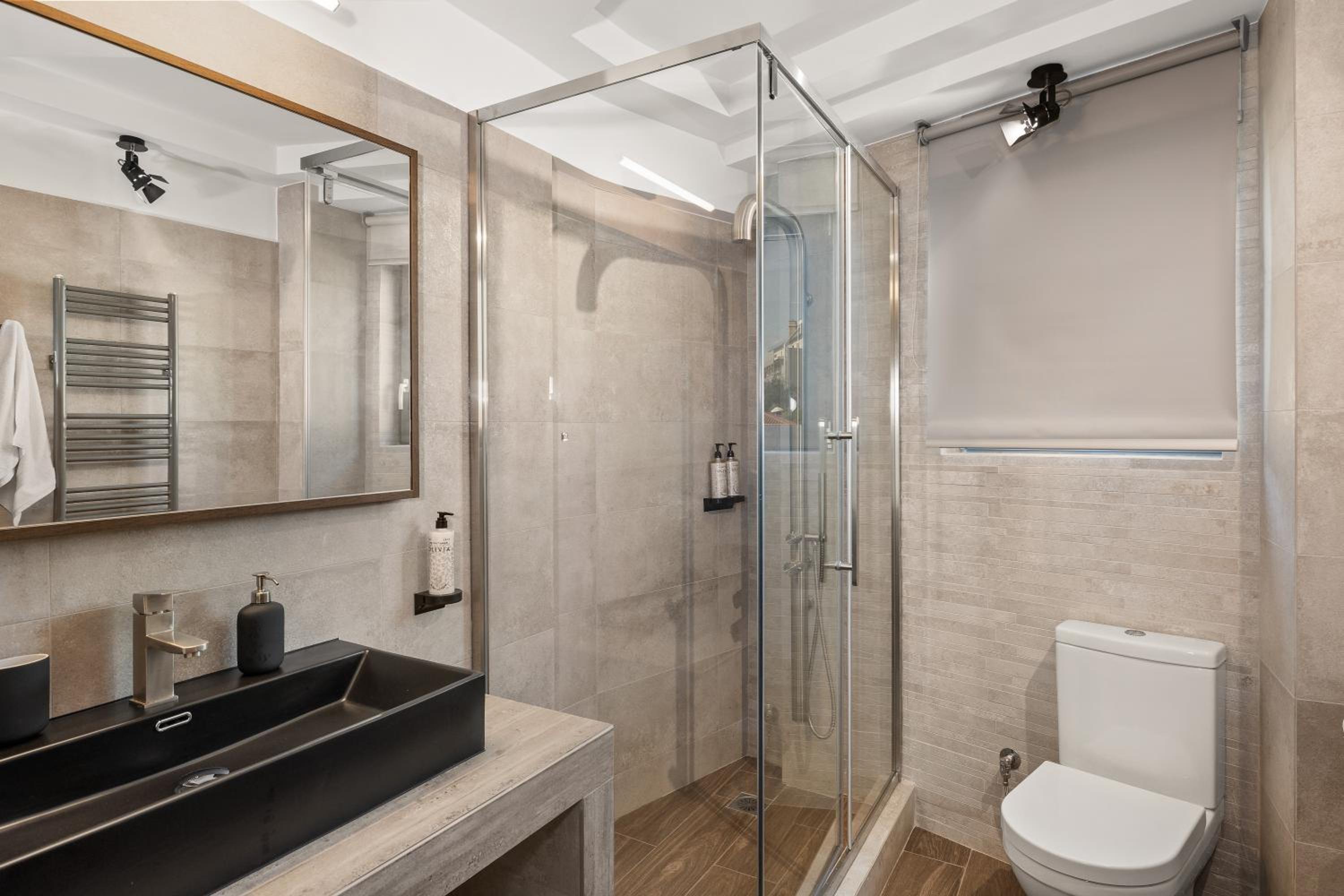 ATHENIAN VIEW LOFT